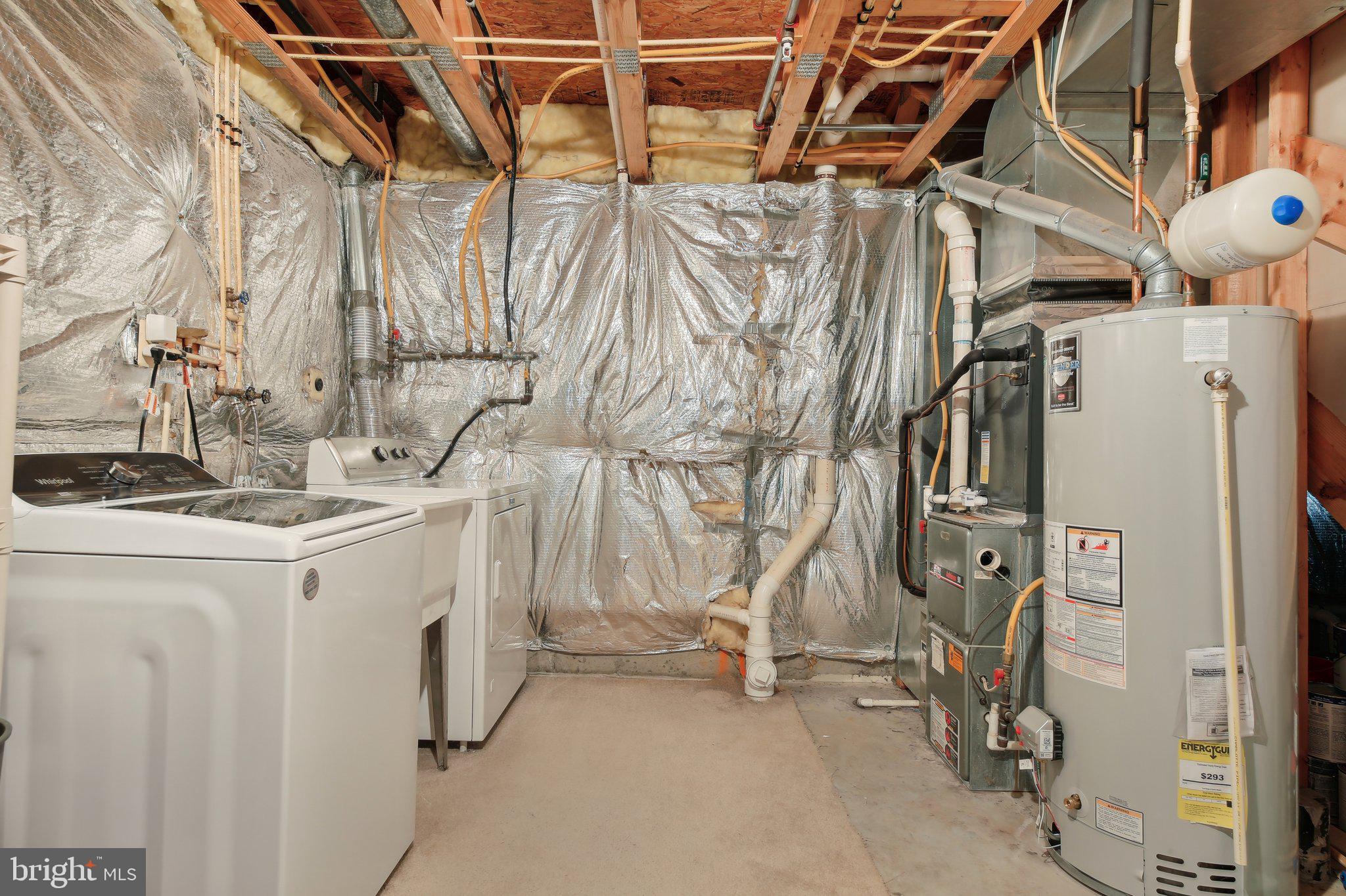 CONSTANT FRIENDSHIP - Residential