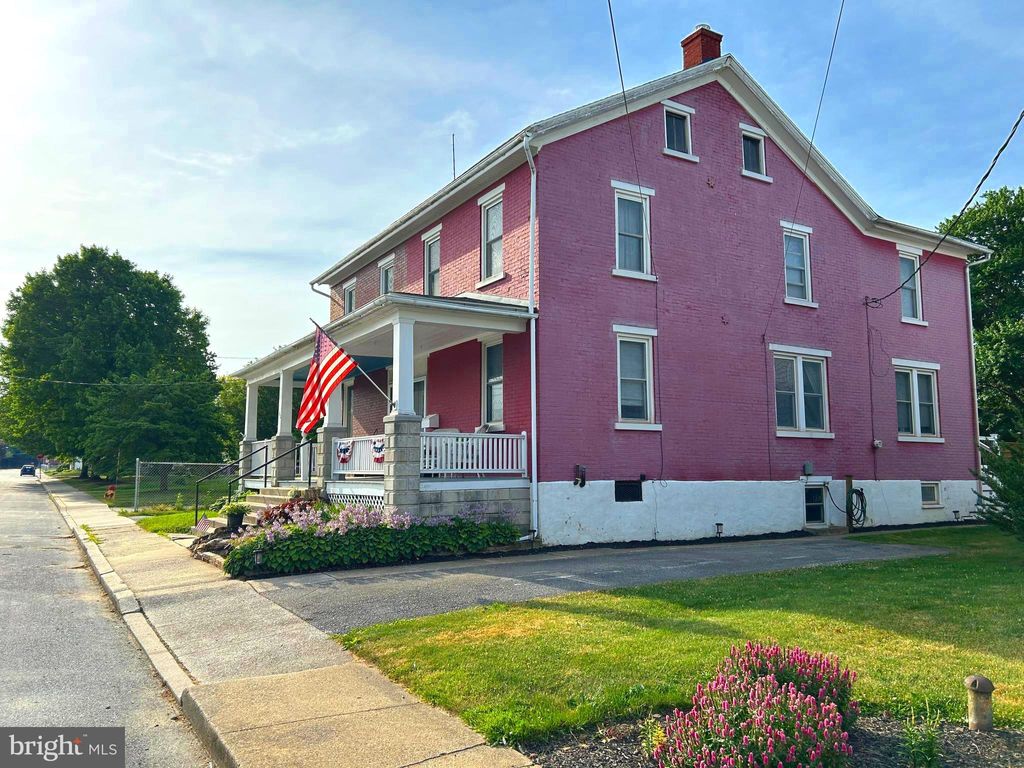 Photo of 120 W Franklin Street, Strasburg, PA 17579 (MLS # PALA2052930)