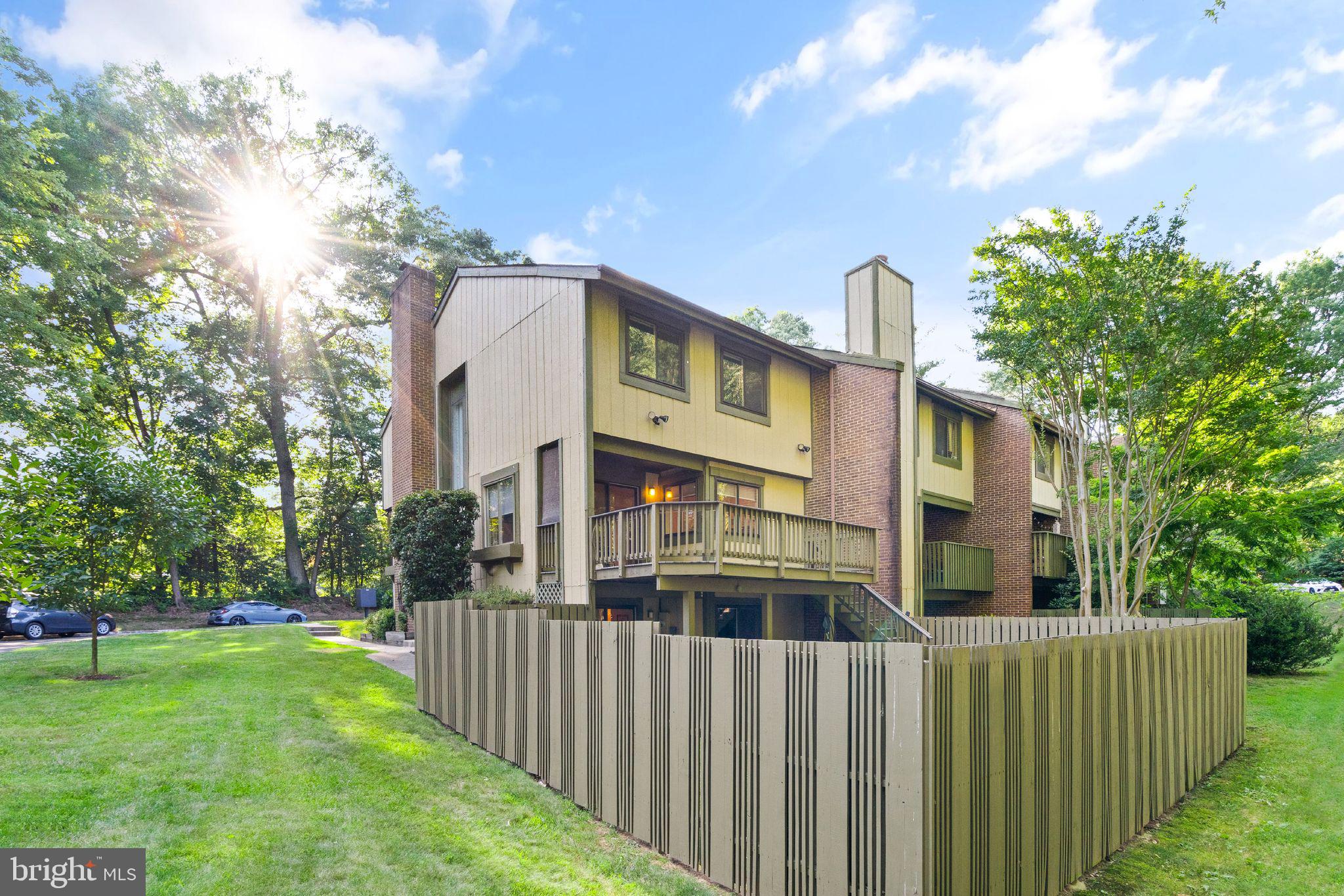 RESTON - Residential