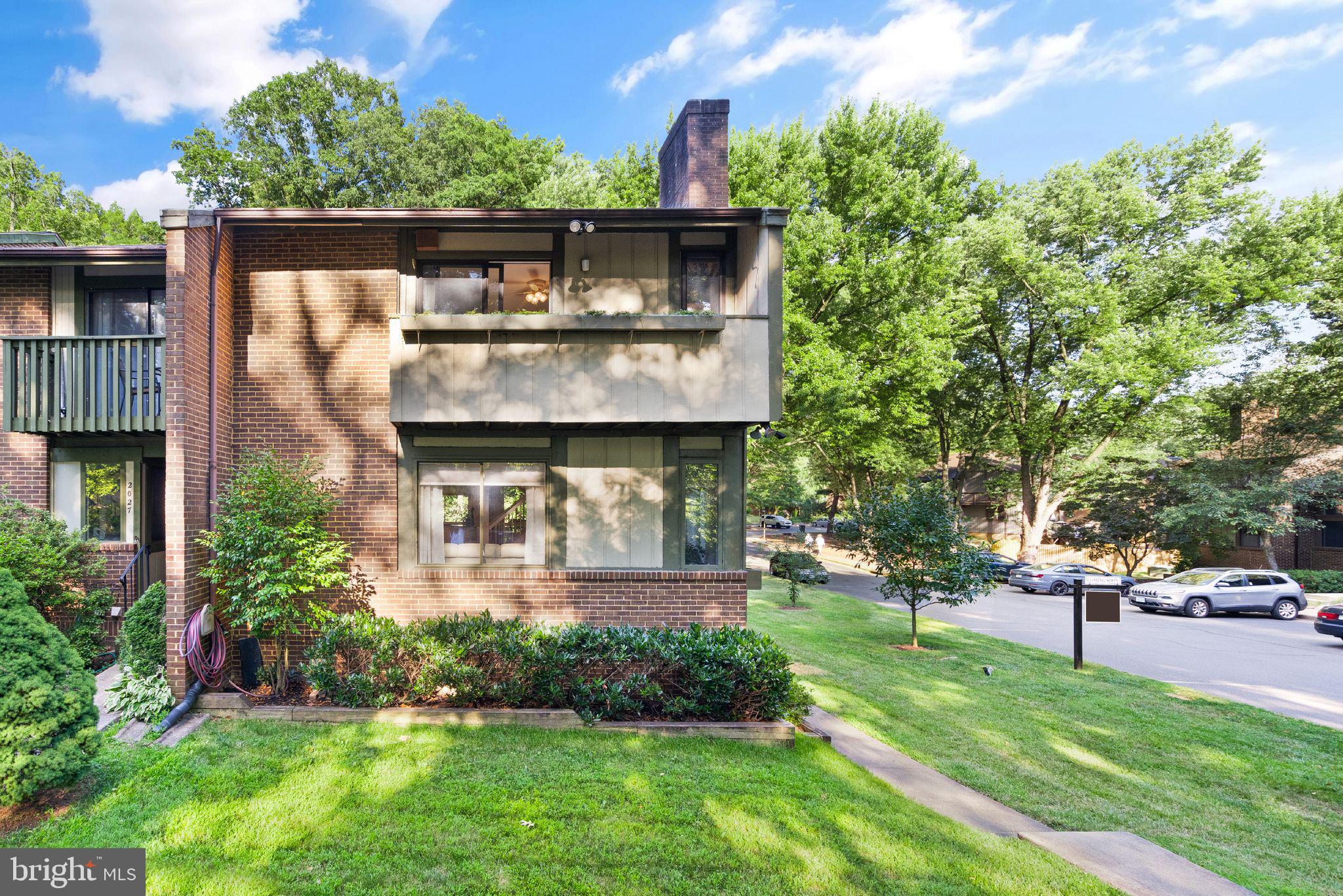 RESTON - Residential