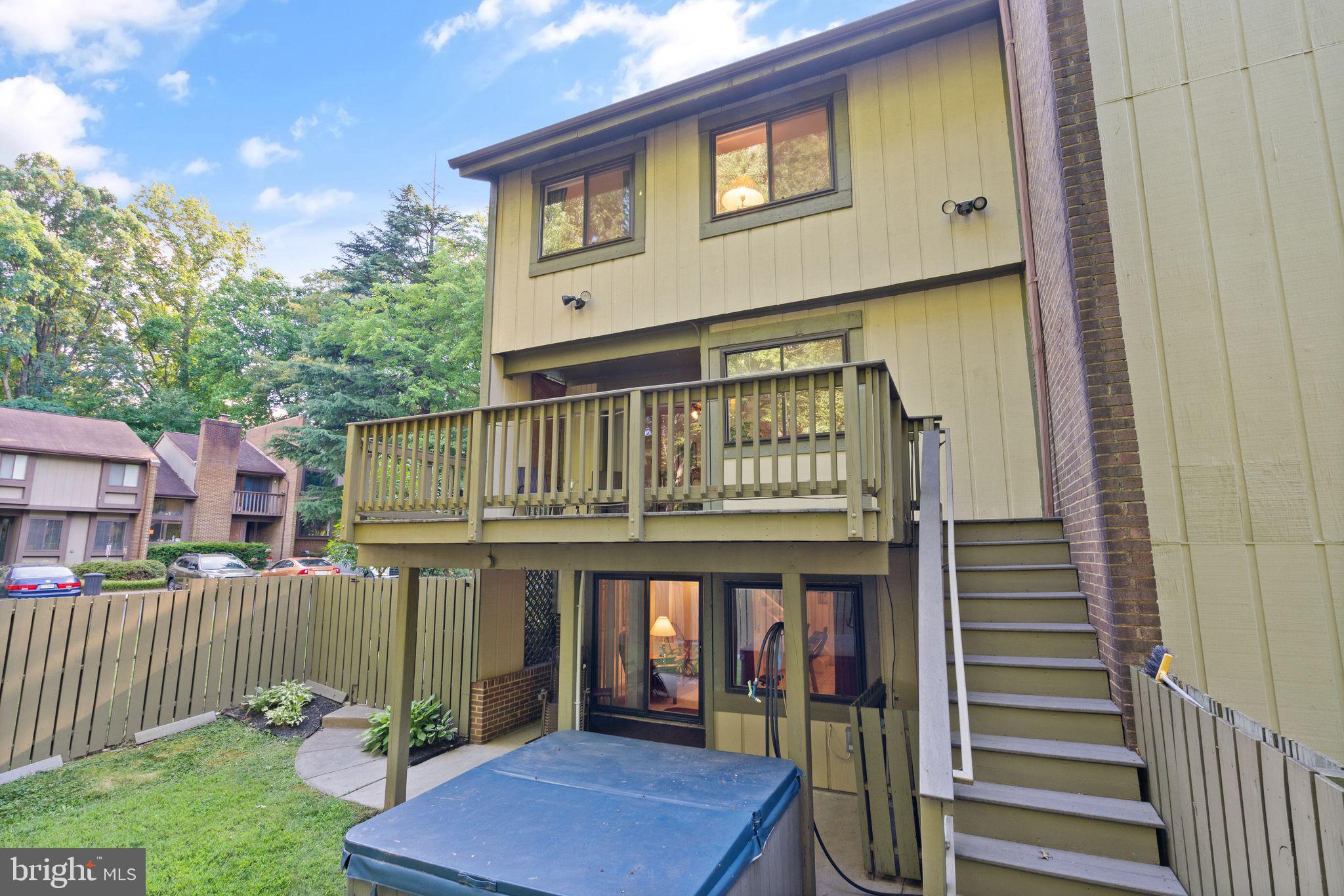 RESTON - Residential