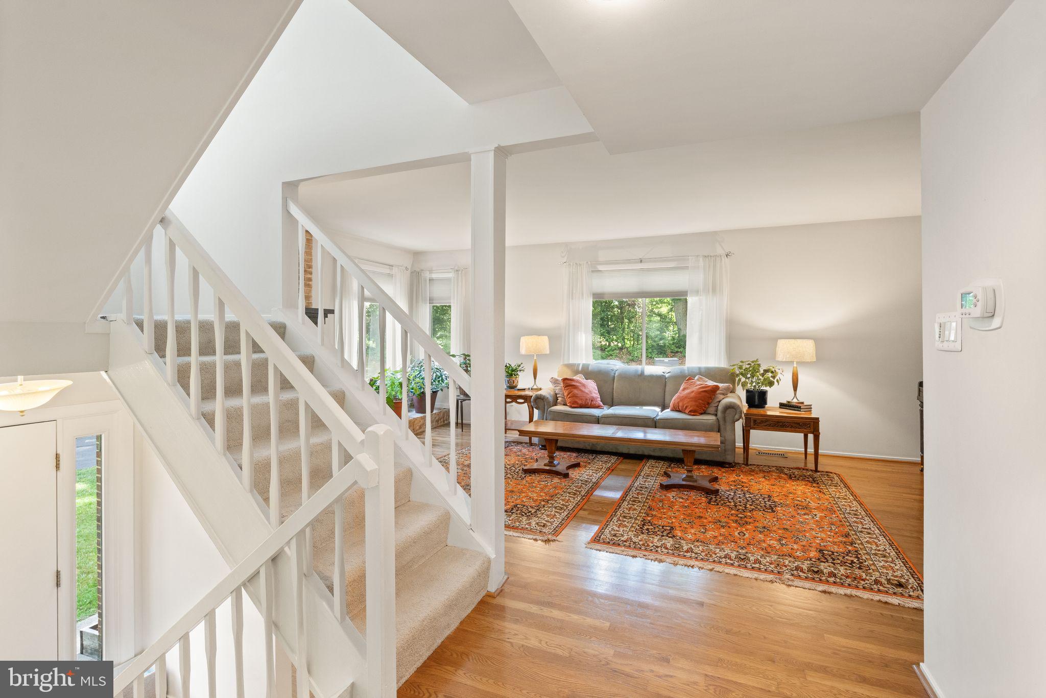 RESTON - Residential