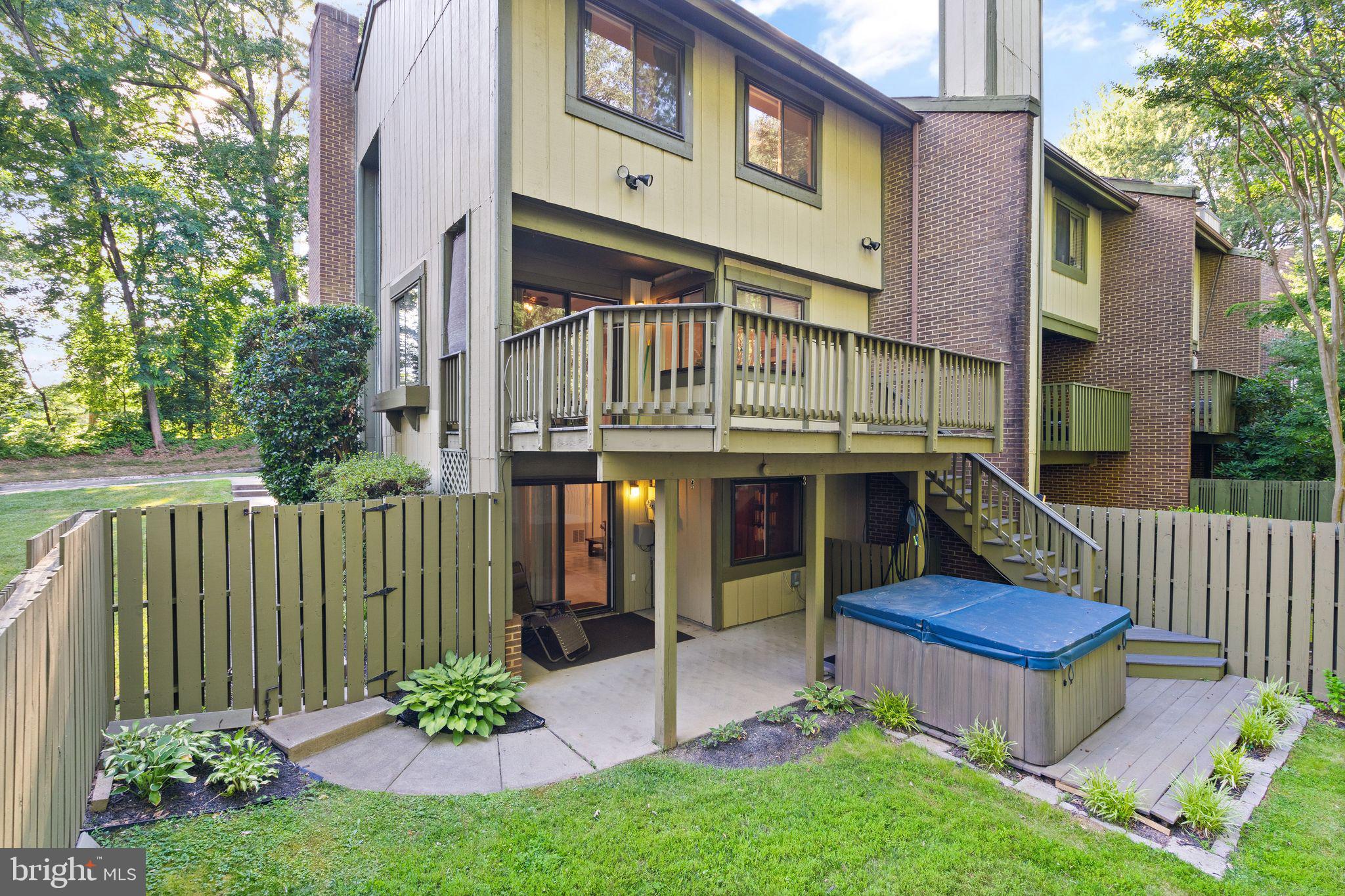 RESTON - Residential