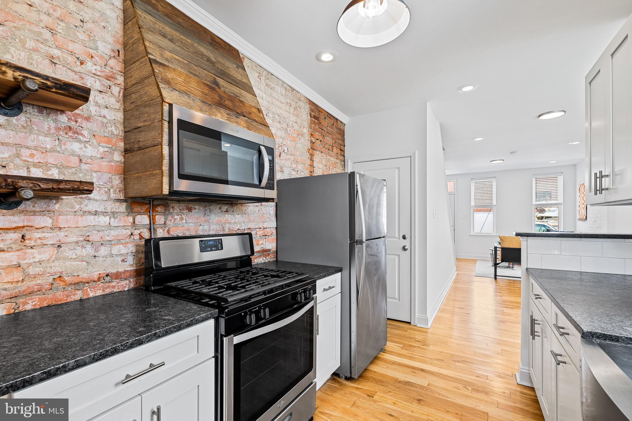 OLDE KENSINGTON - Residential