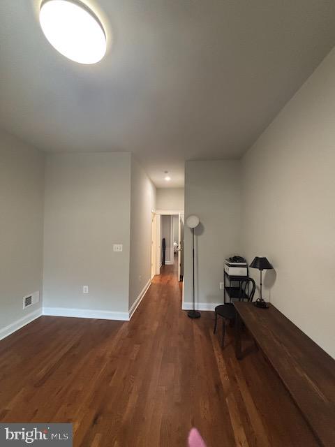 MIDDLE EAST - Residential Lease