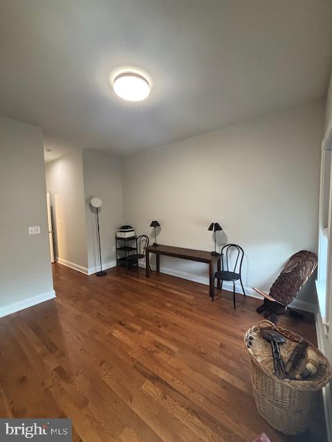 MIDDLE EAST - Residential Lease