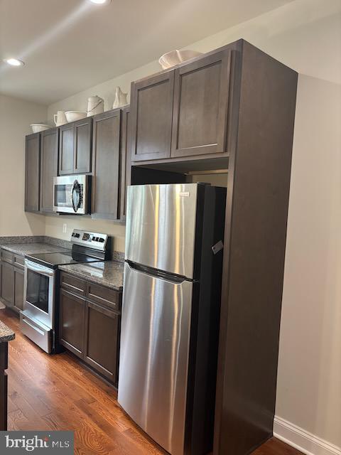 MIDDLE EAST - Residential Lease