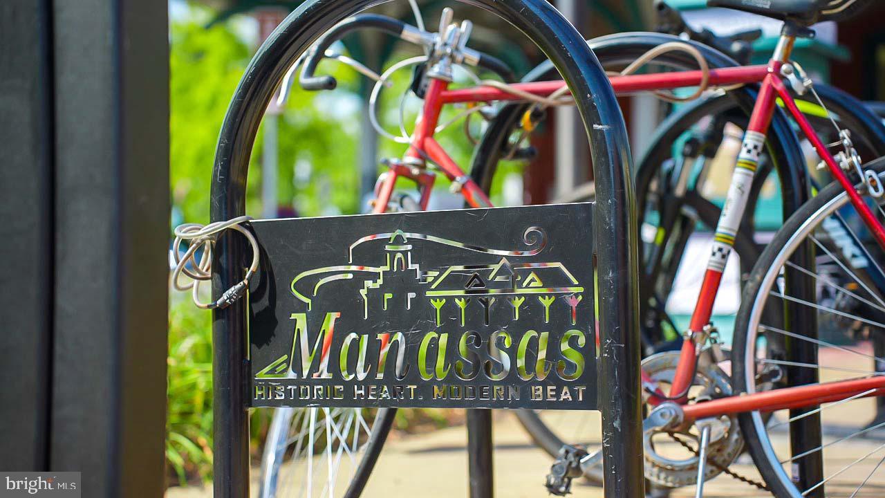 LEE SQUARE - Residential