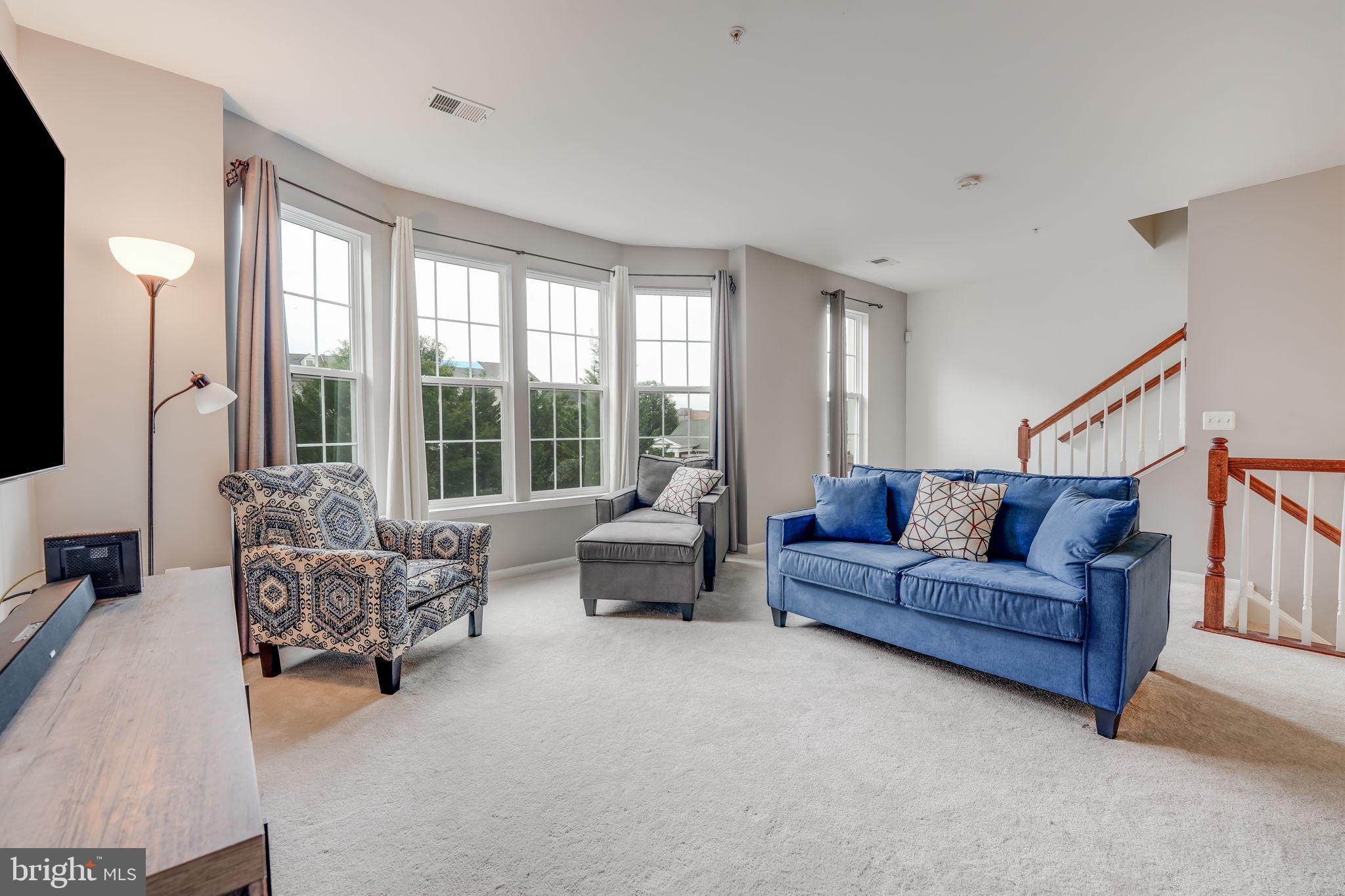 LEE SQUARE - Residential