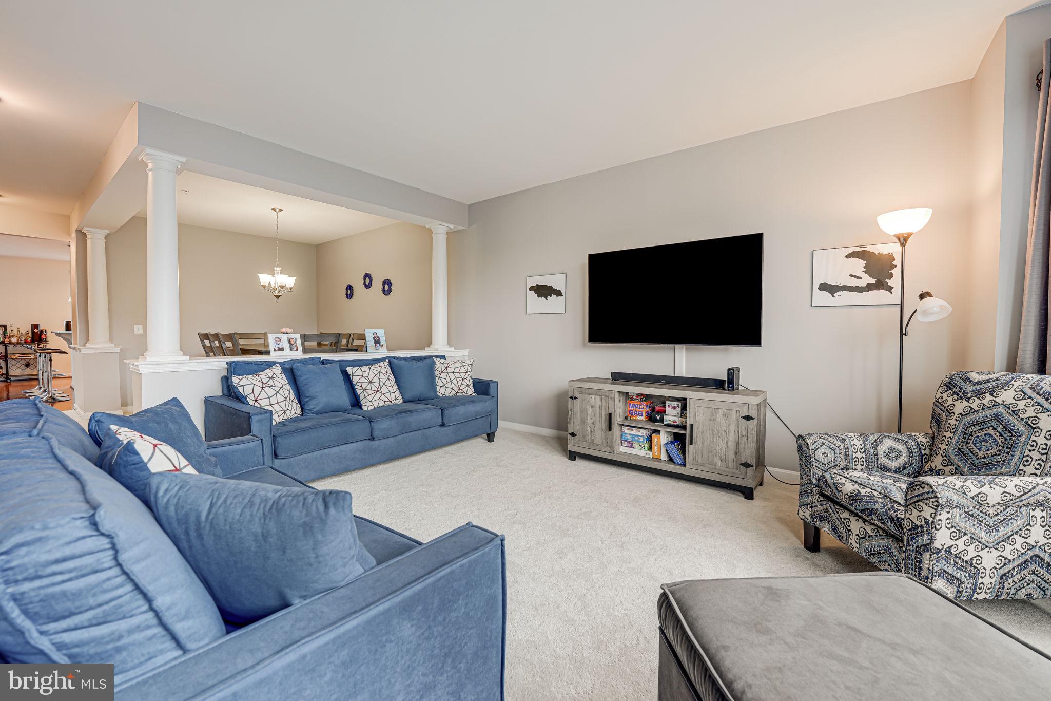 LEE SQUARE - Residential