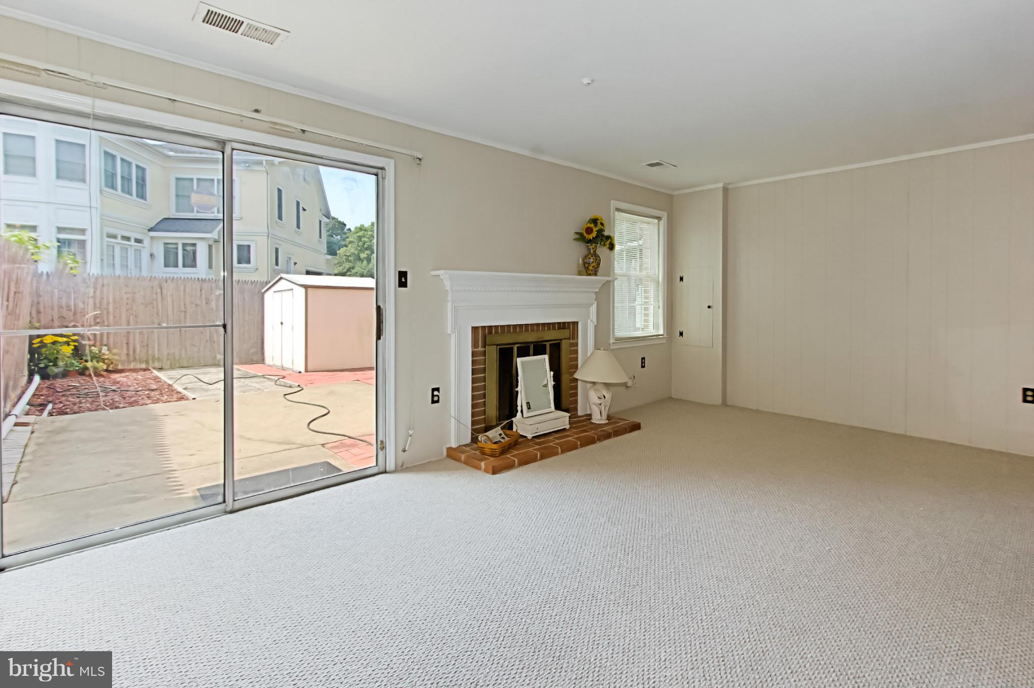 LEEWOOD - Residential