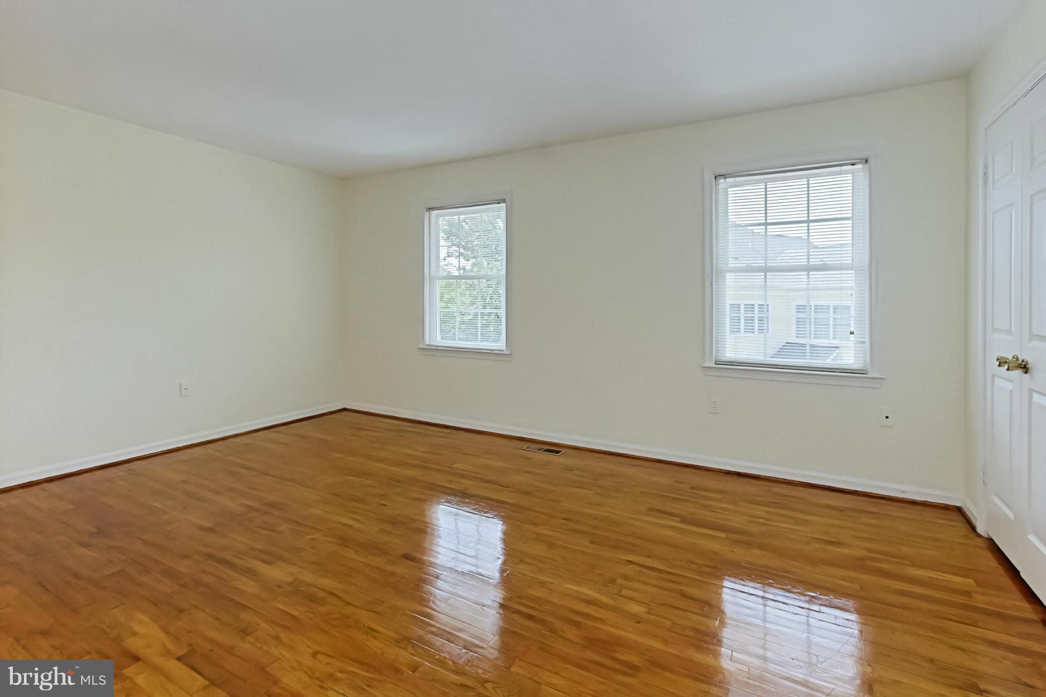 LEEWOOD - Residential