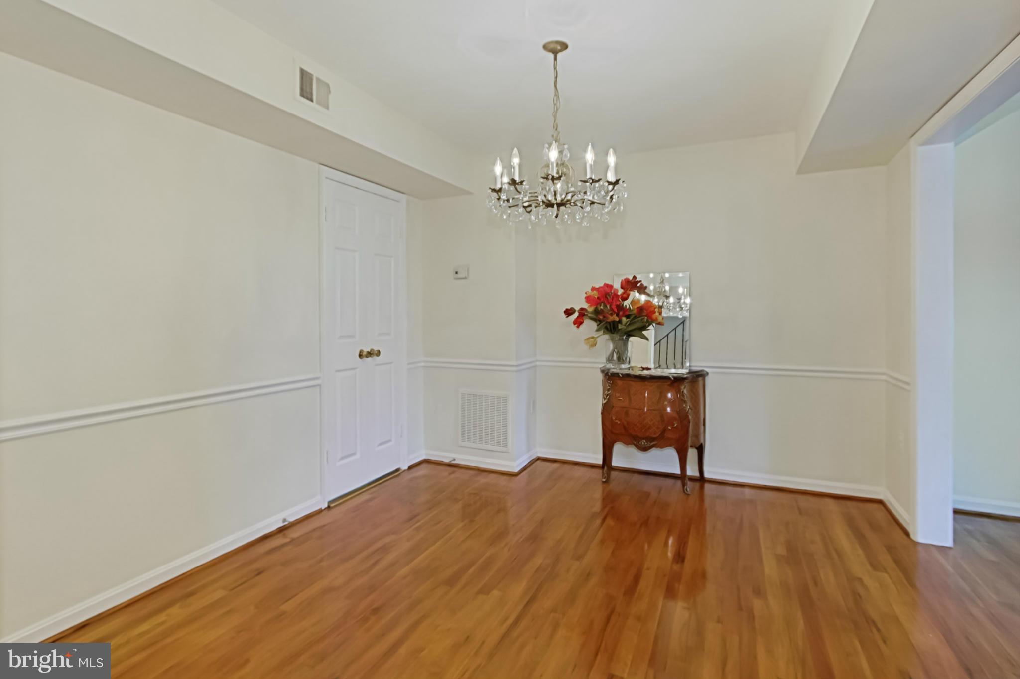 LEEWOOD - Residential