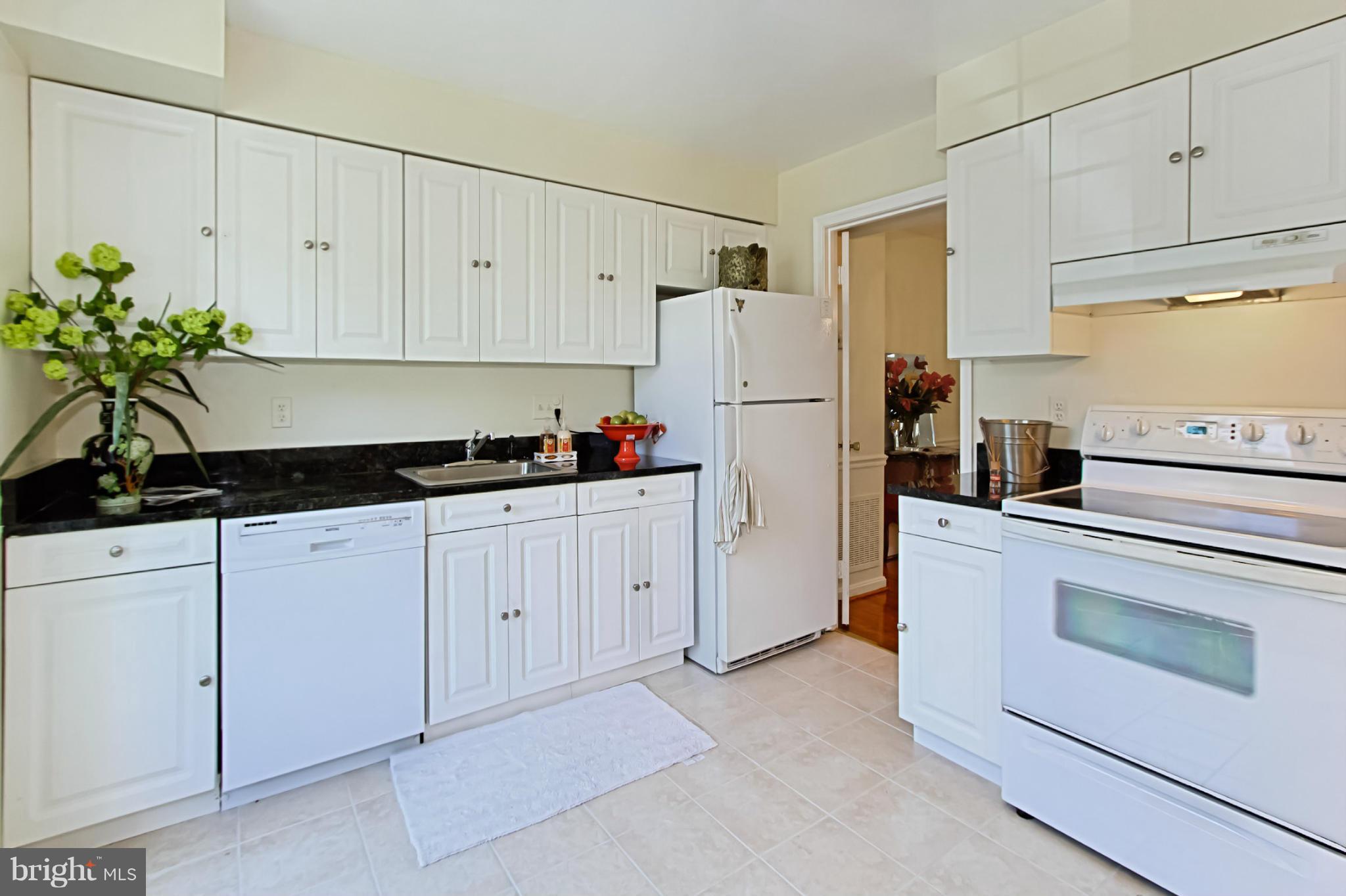 LEEWOOD - Residential