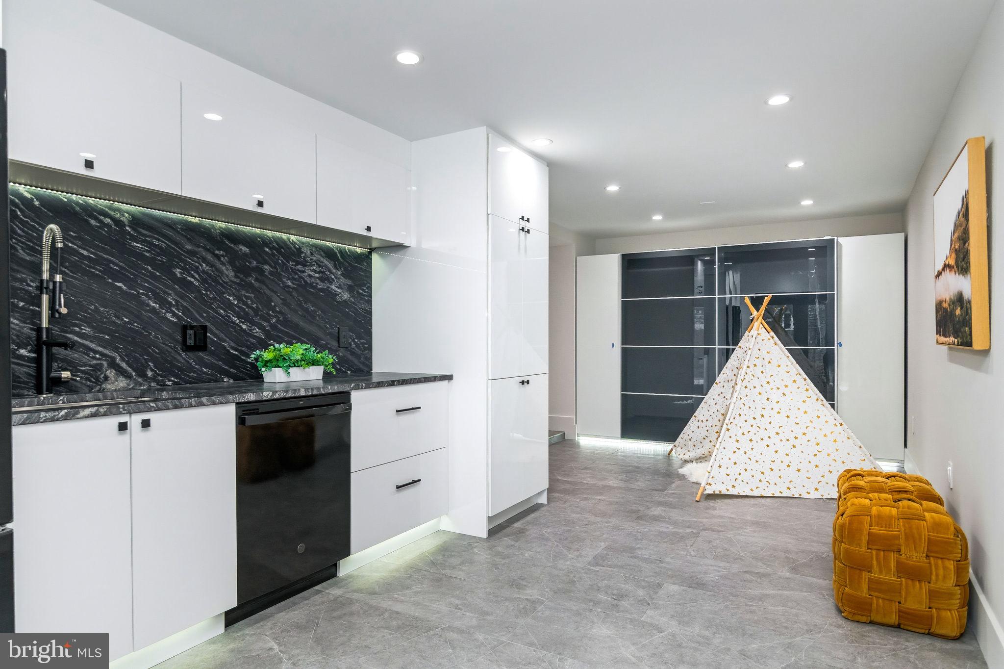 CHERRYDALE - Residential