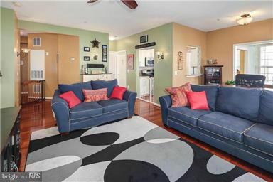 FOUNDERS WALK - Residential Lease