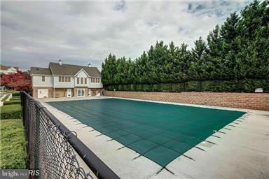 FOUNDERS WALK - Residential Lease