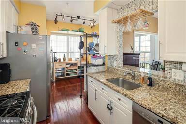 FOUNDERS WALK - Residential Lease