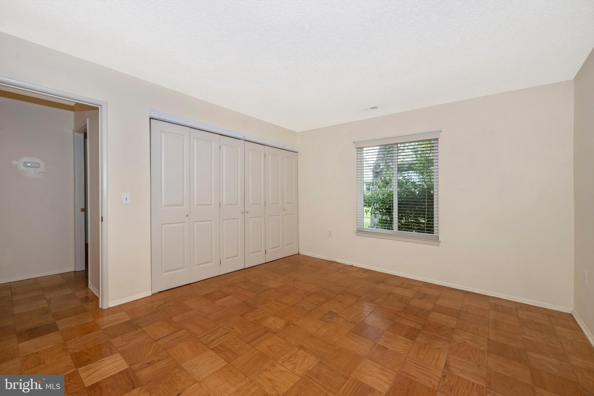 ROSSMOOR MUTUAL #13 - Residential