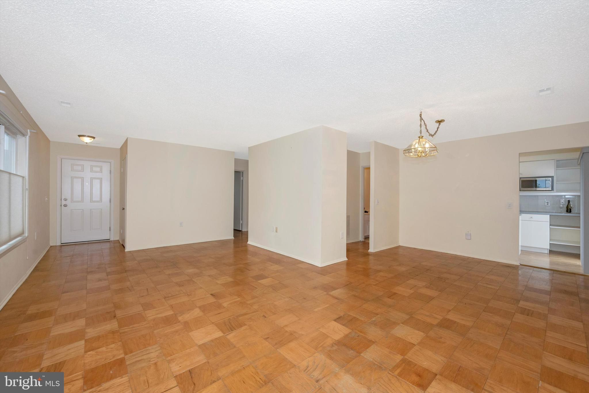 ROSSMOOR MUTUAL #13 - Residential