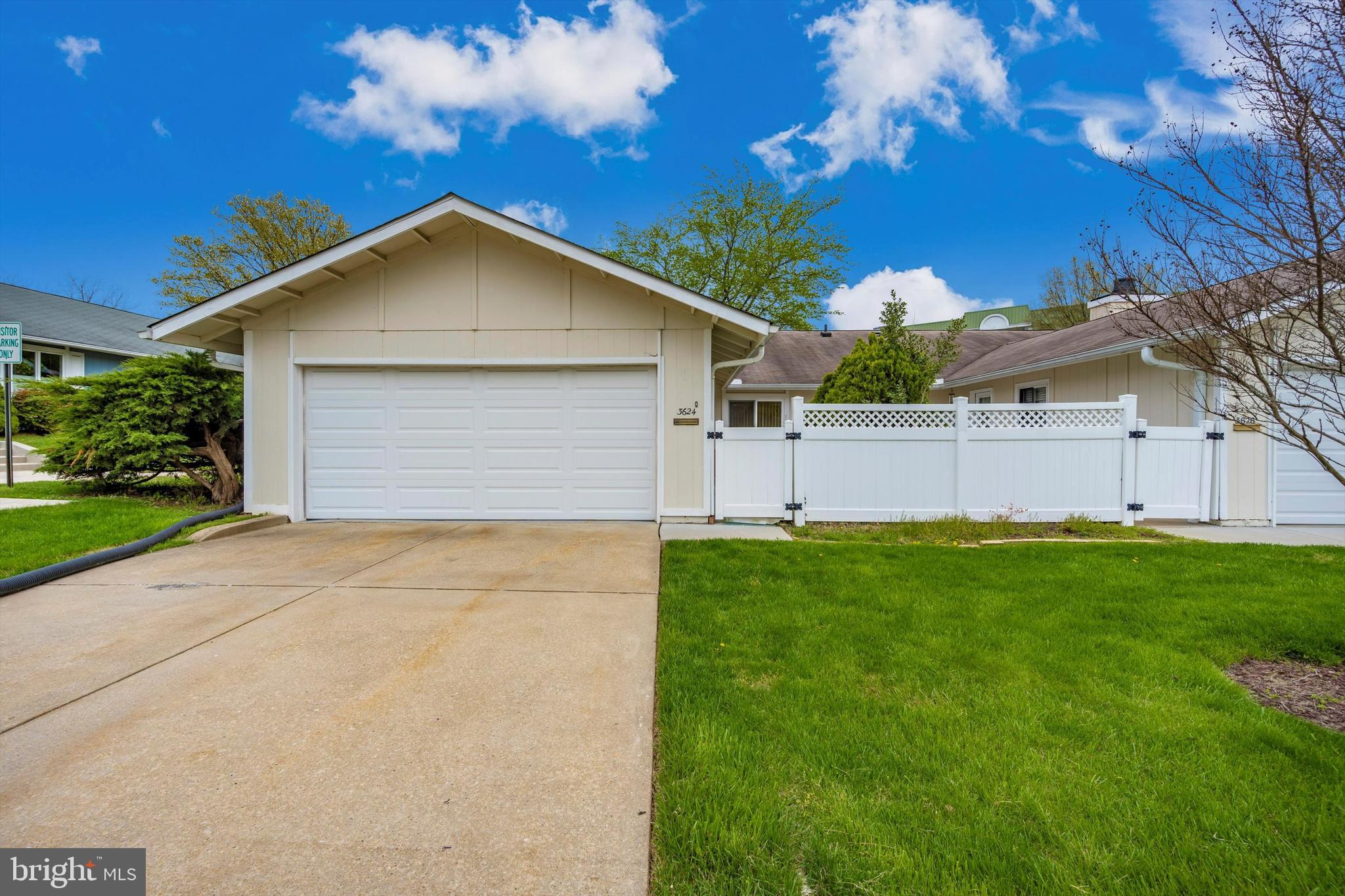 ROSSMOOR MUTUAL #13 - Residential