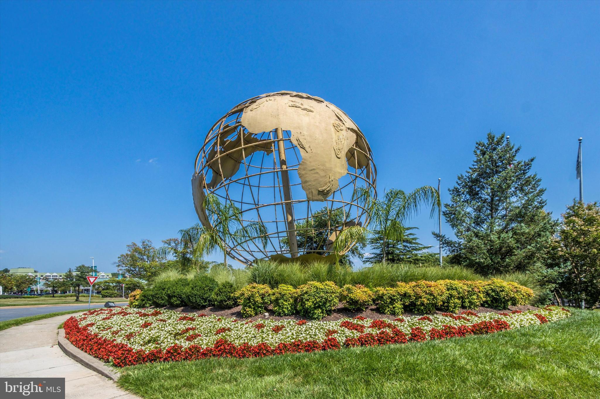 ROSSMOOR MUTUAL #13 - Residential