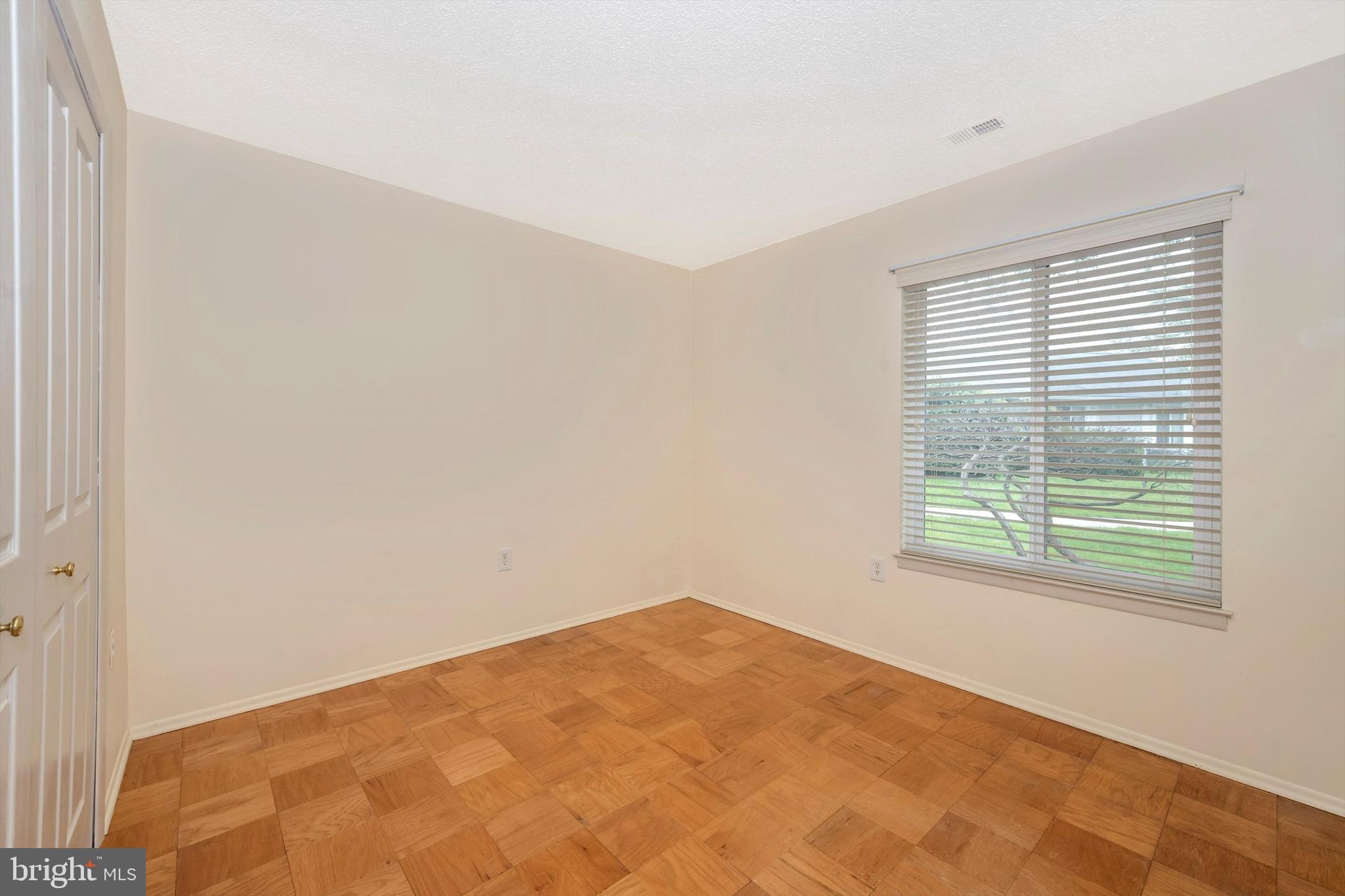 ROSSMOOR MUTUAL #13 - Residential