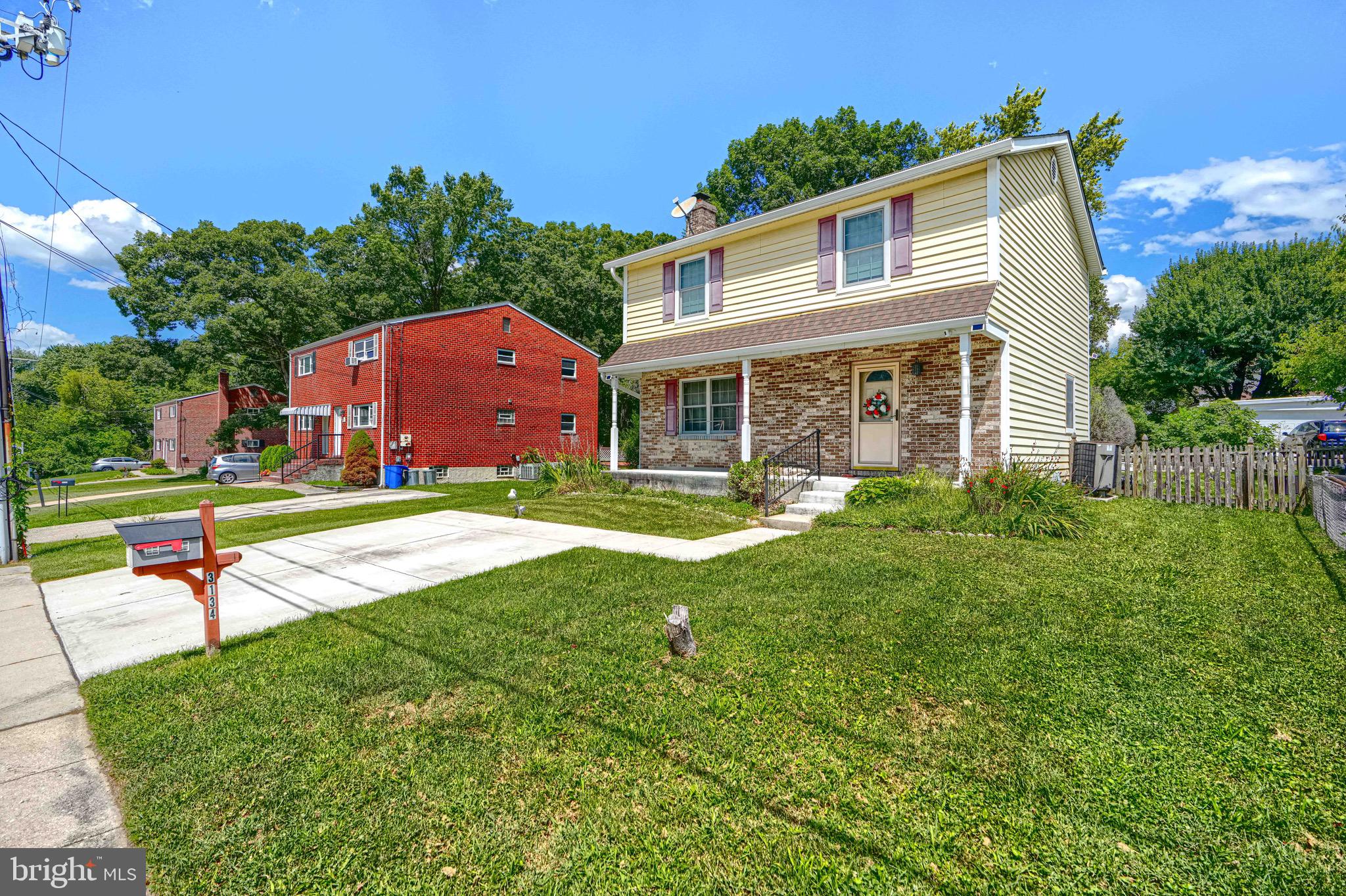 RIDGE GROVE - Residential