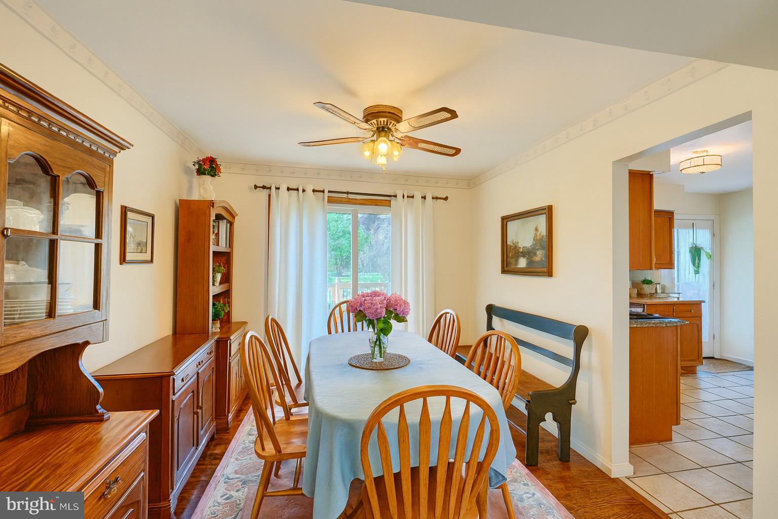 RIDGE GROVE - Residential