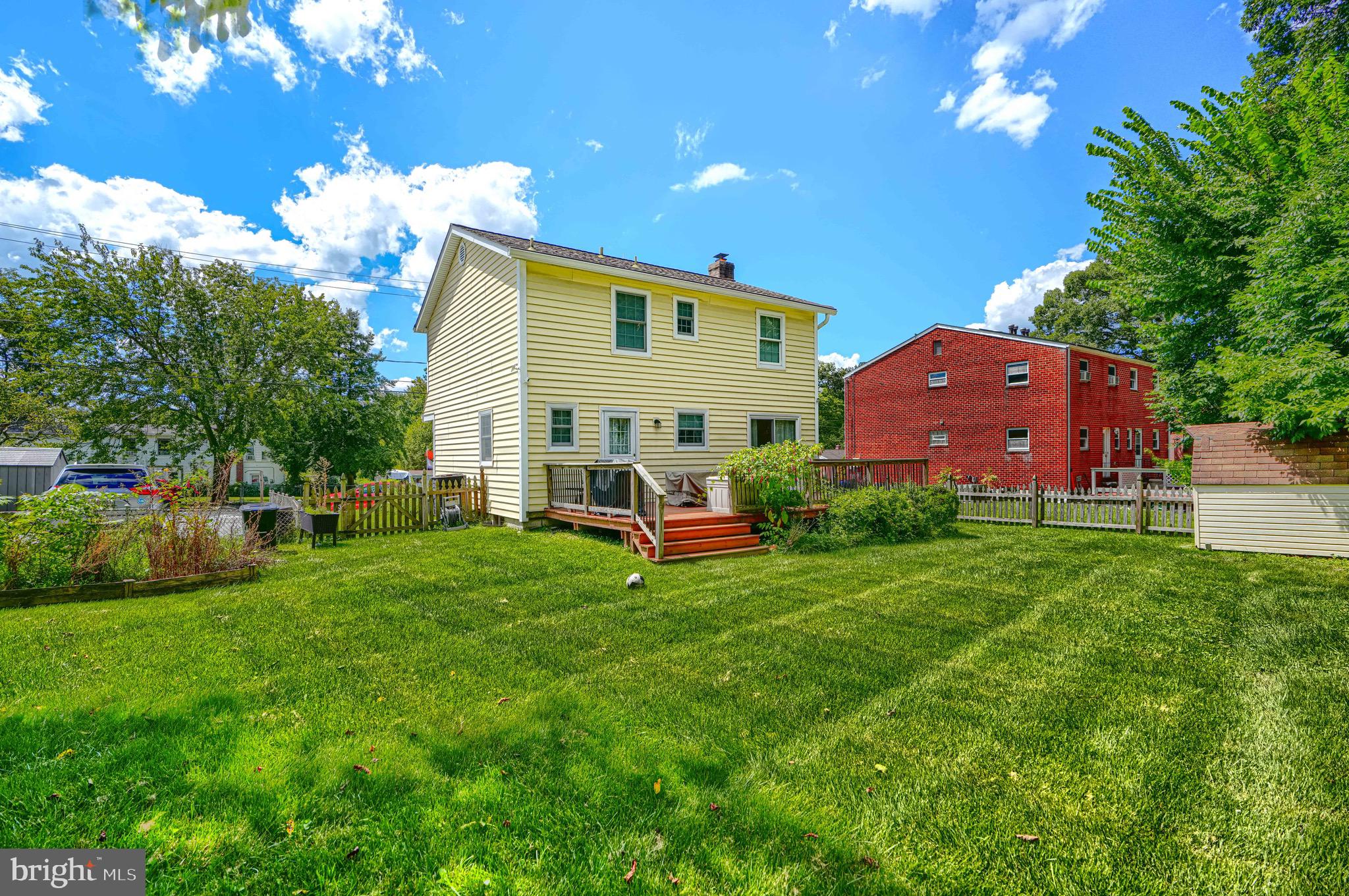 RIDGE GROVE - Residential