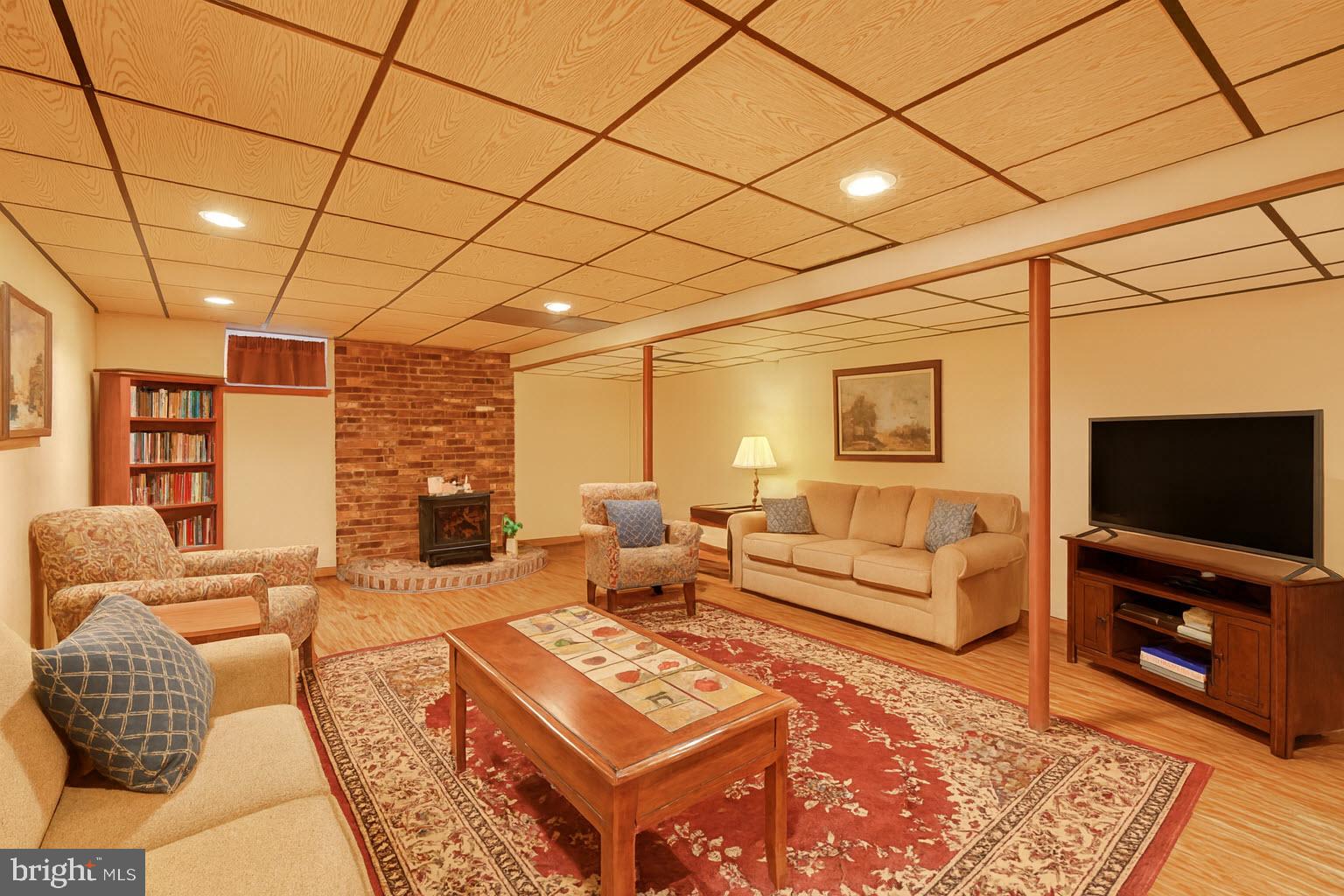 RIDGE GROVE - Residential