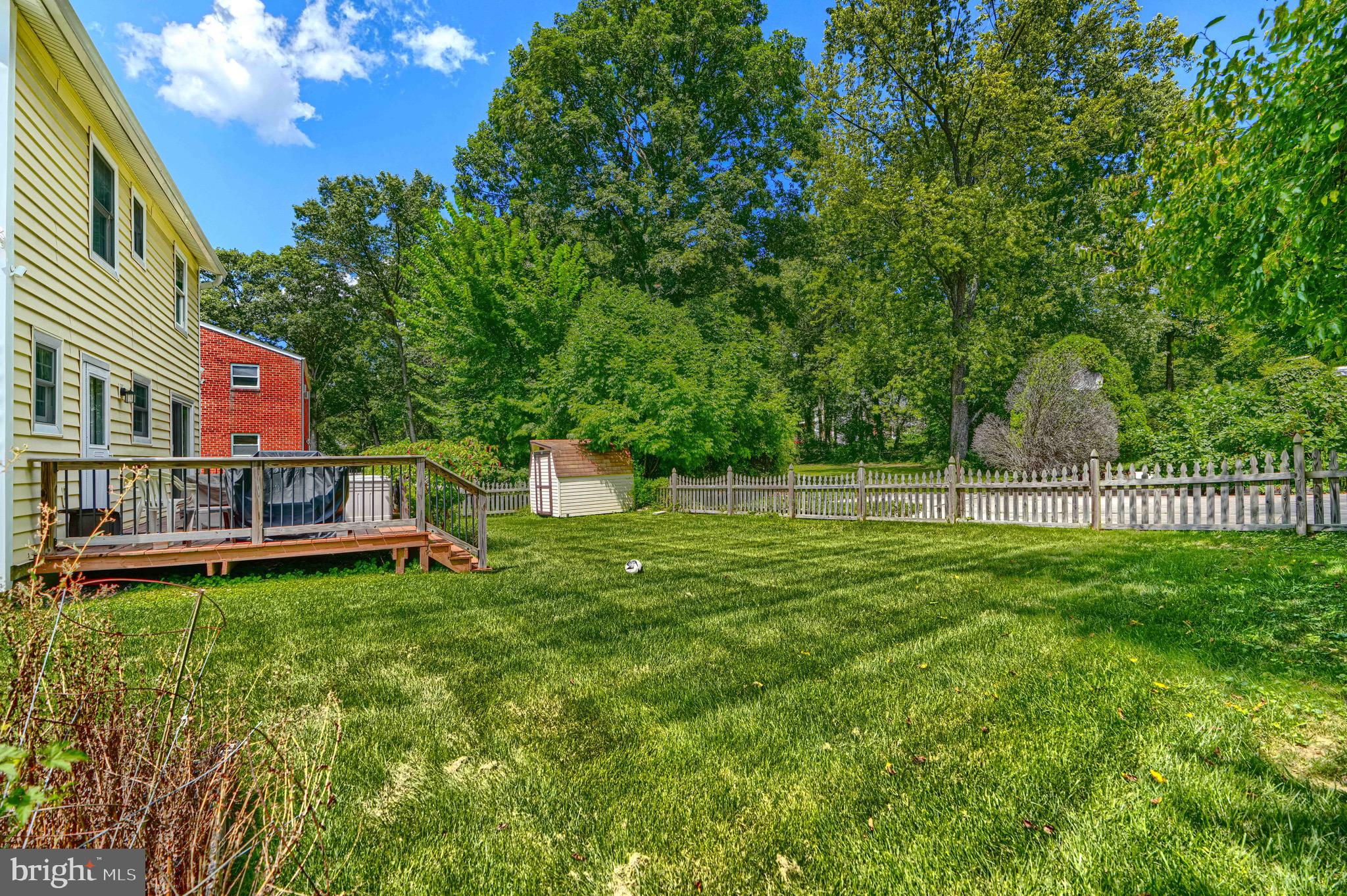 RIDGE GROVE - Residential