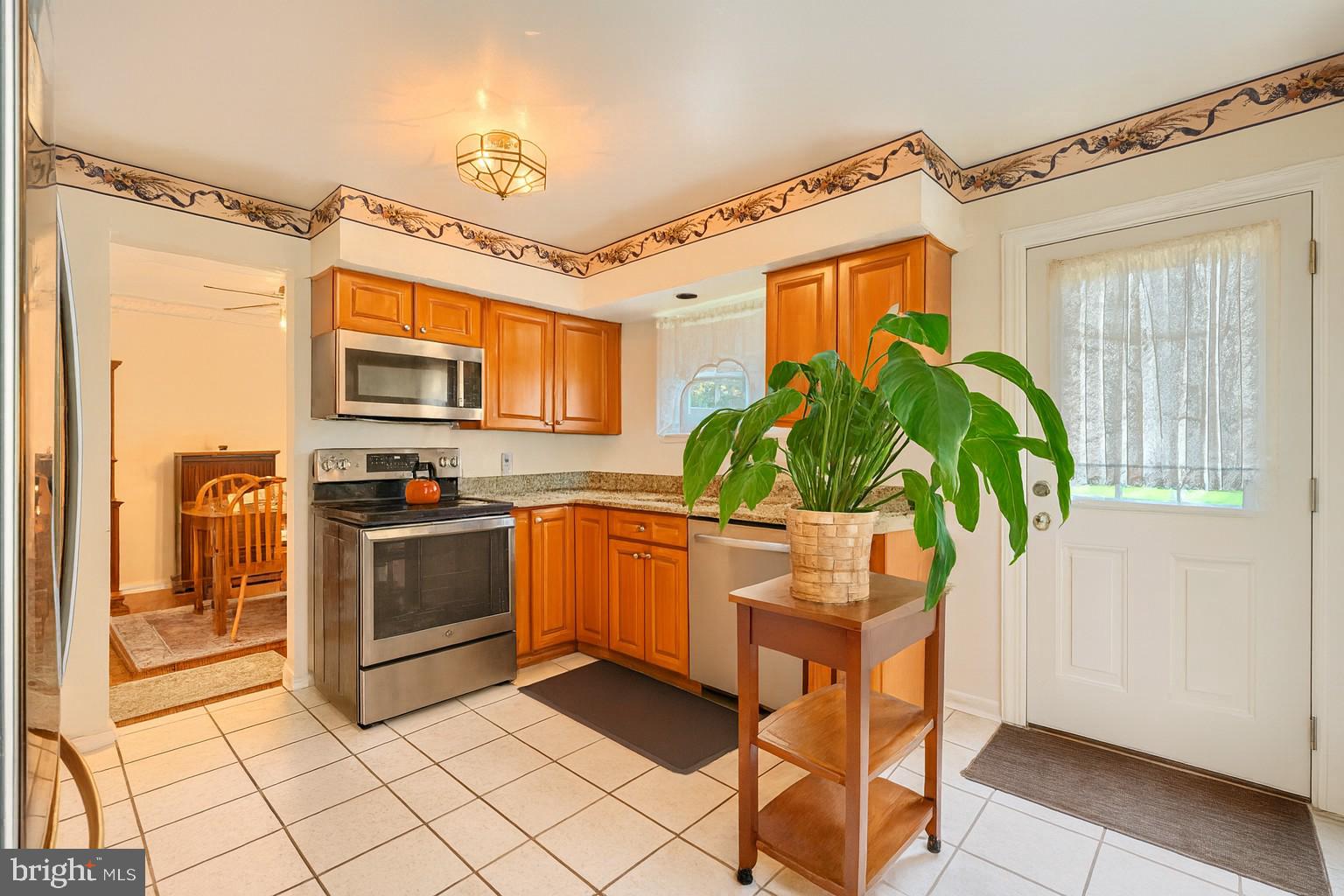 RIDGE GROVE - Residential