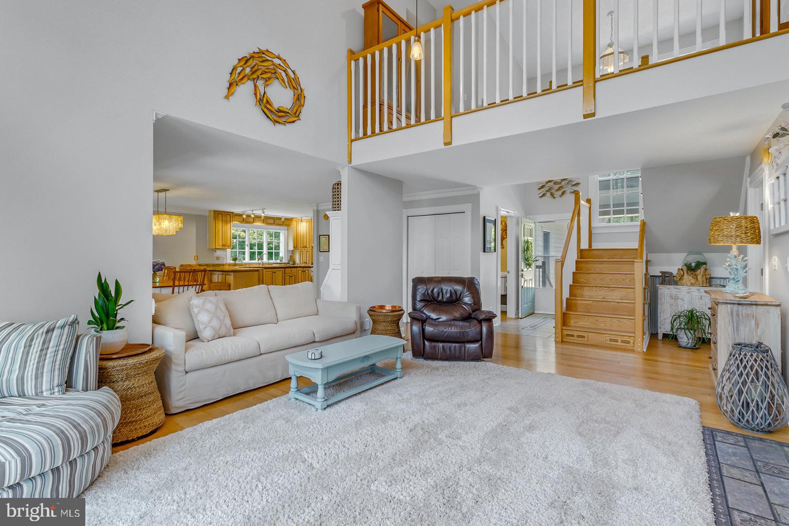 324 BAYBERRY LANE
