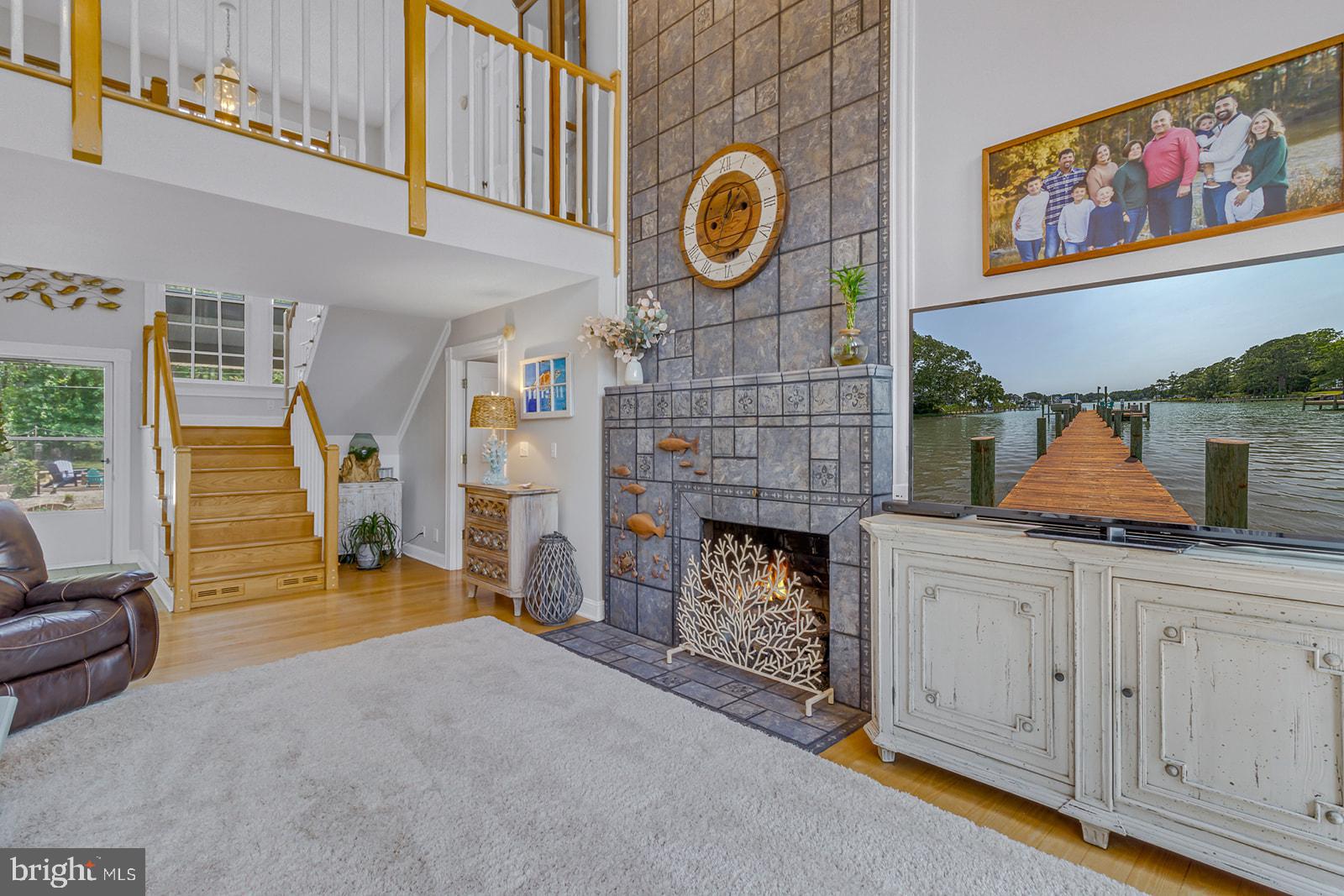 324 BAYBERRY LANE