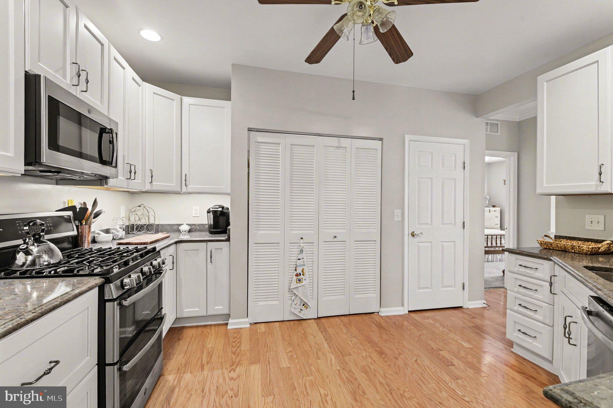 HEARTHSTONE AT VILLAGE SQUARE - Residential