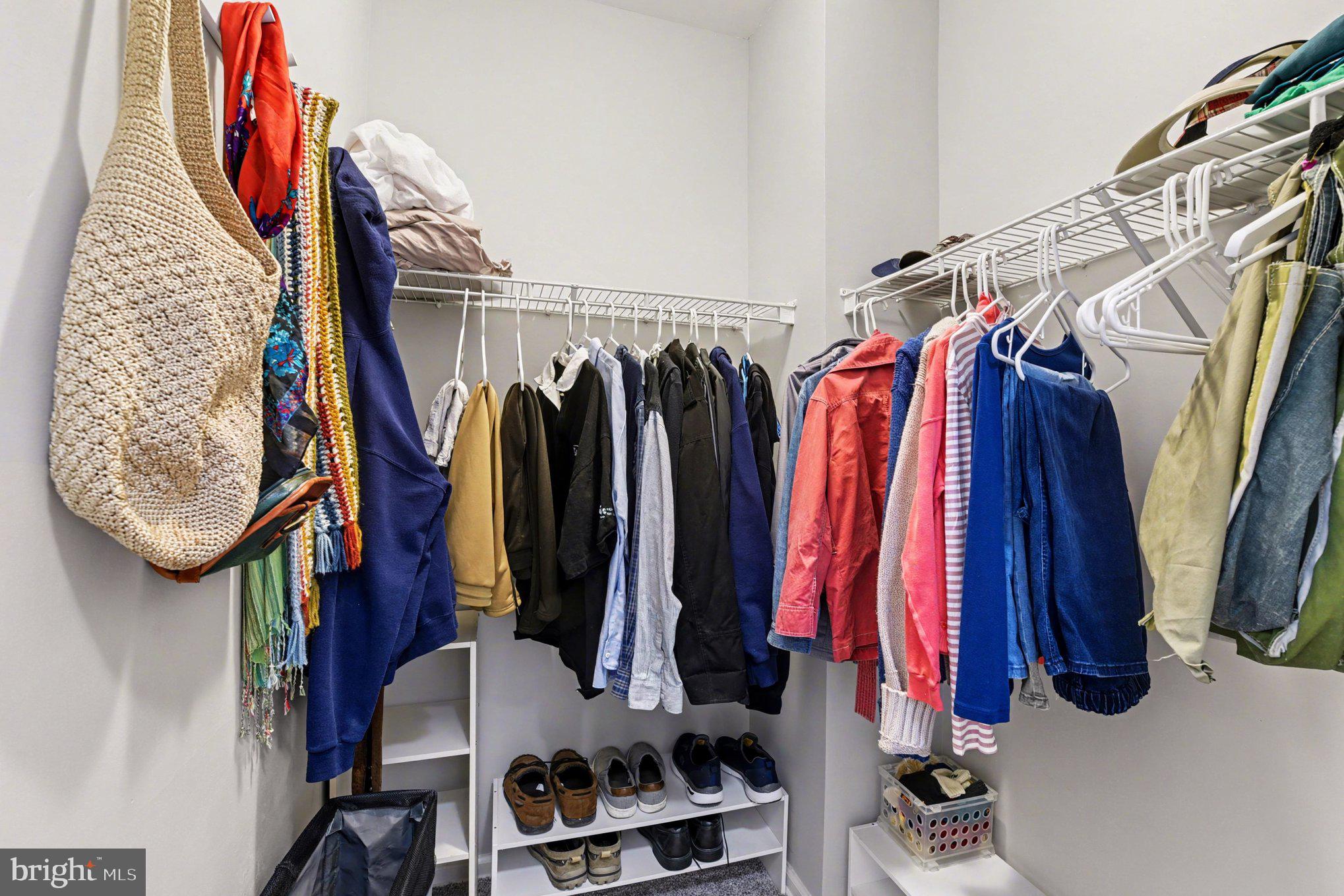 HEARTHSTONE AT VILLAGE SQUARE - Residential