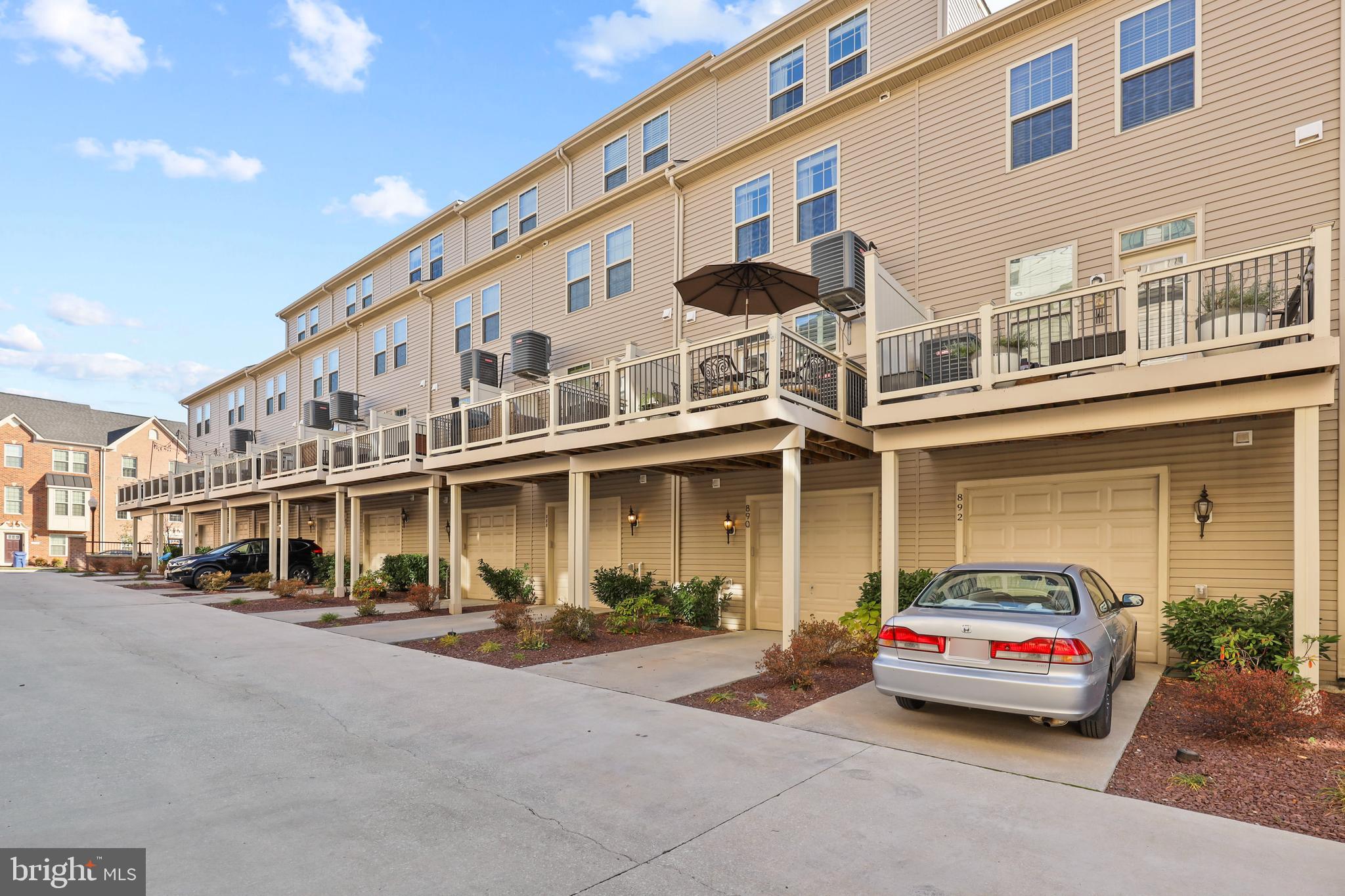 O'DONNELL SQUARE - Residential