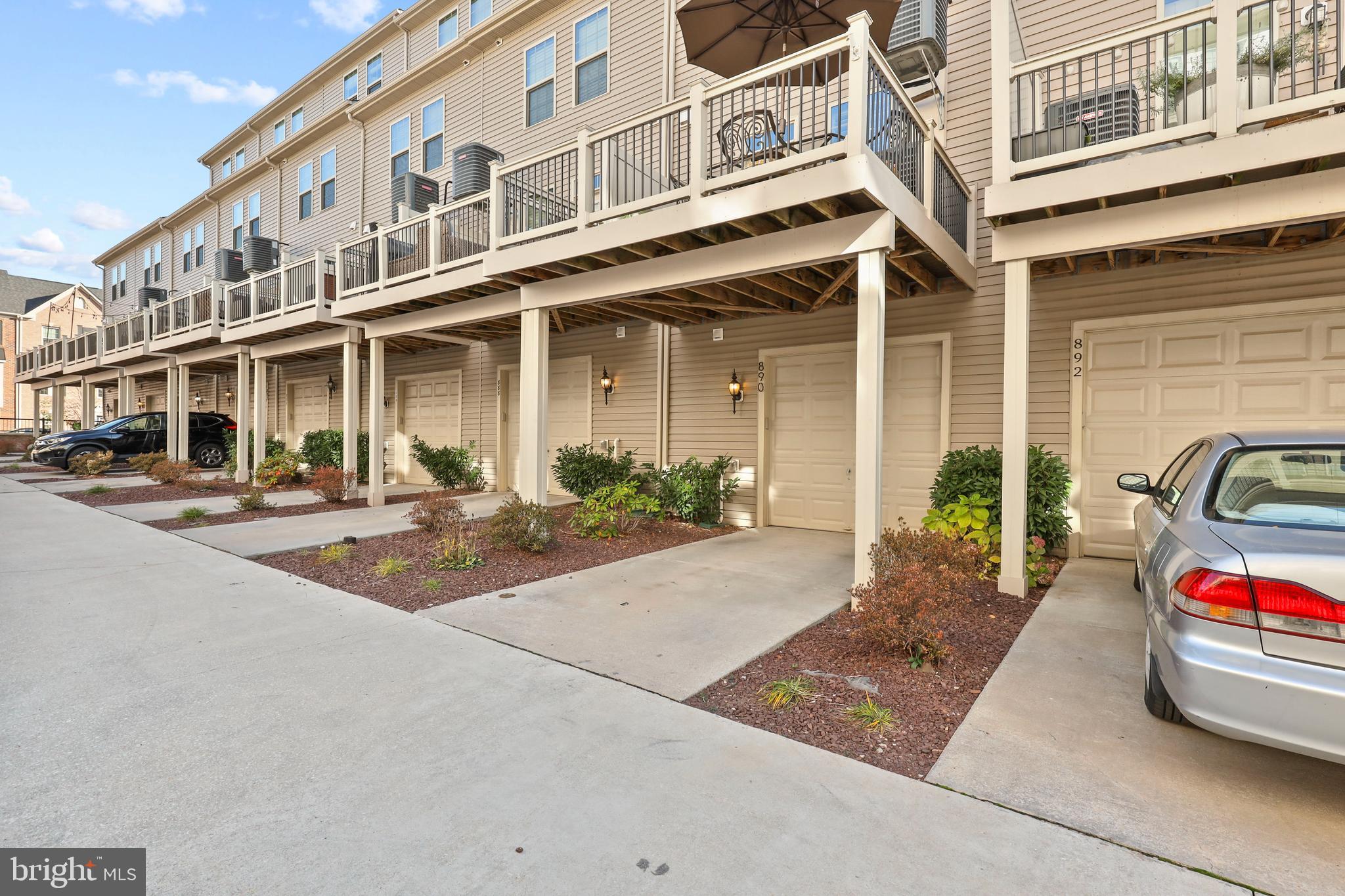 O'DONNELL SQUARE - Residential