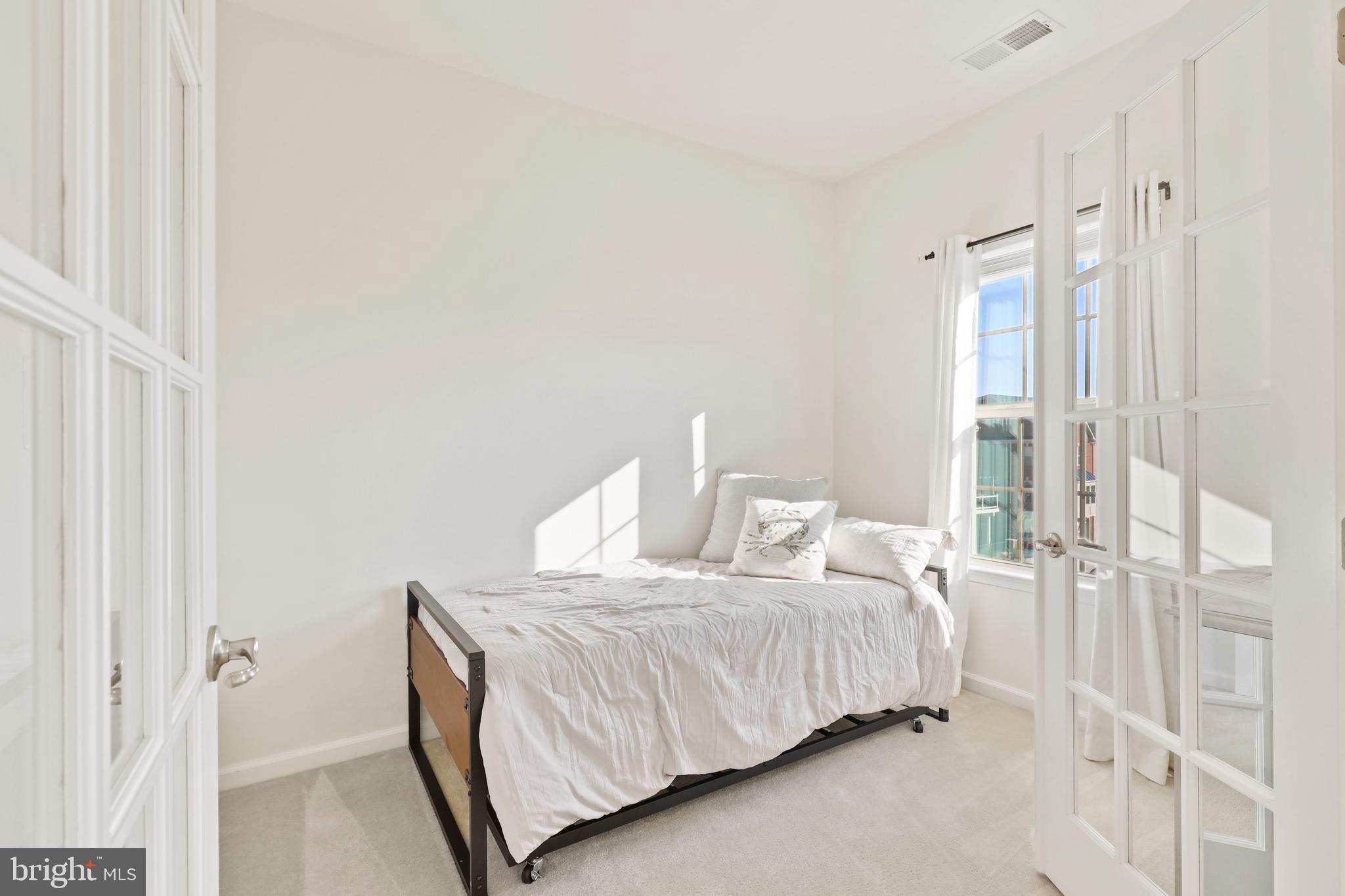 O'DONNELL SQUARE - Residential