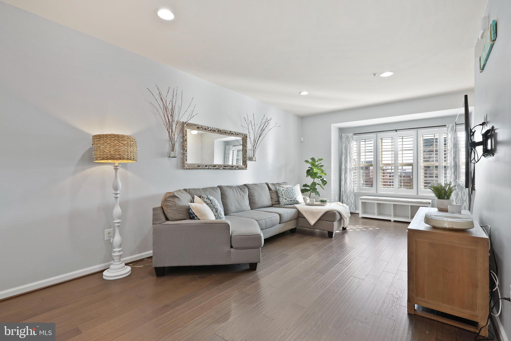 O'DONNELL SQUARE - Residential