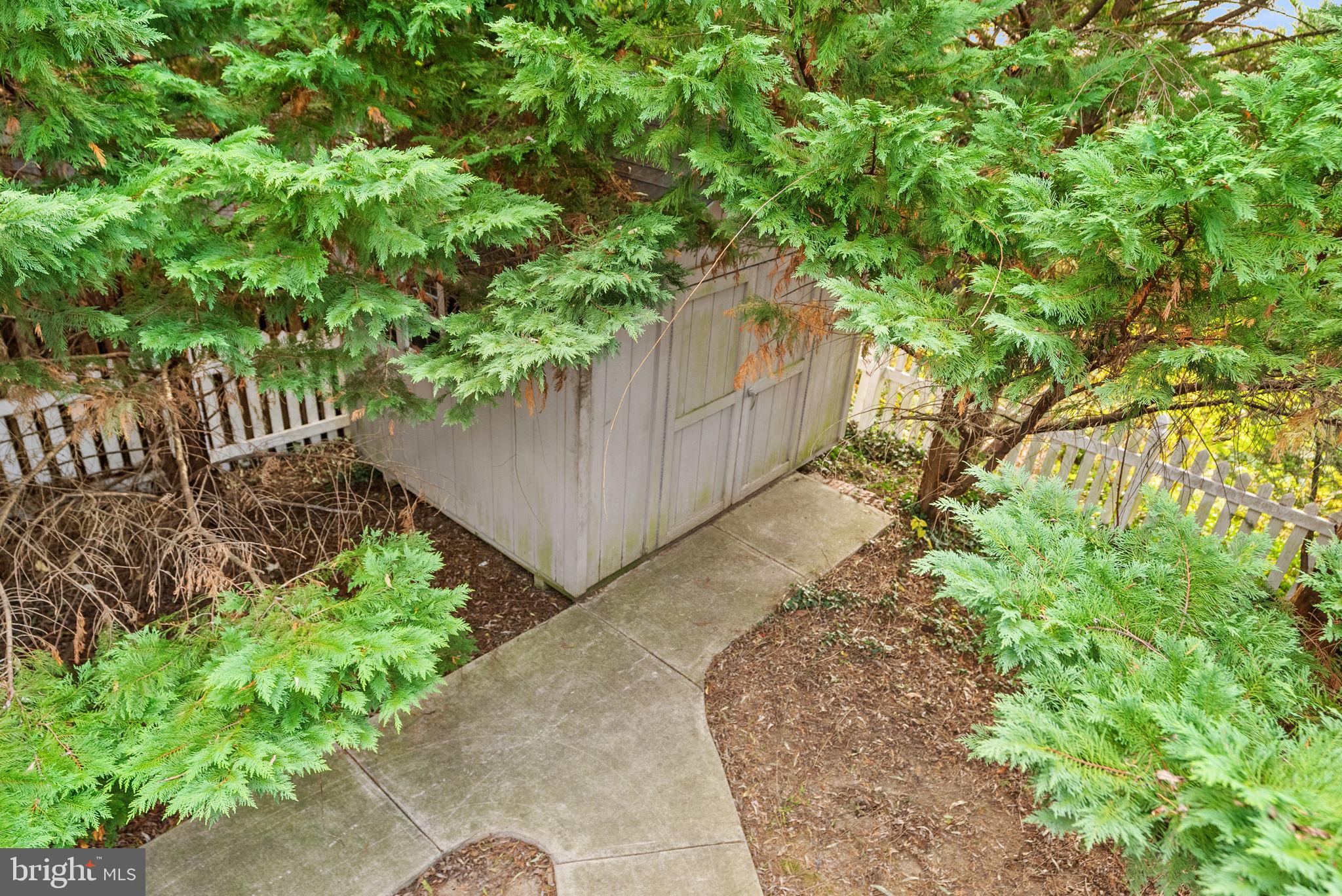 OAKDALE CROSSING - Residential