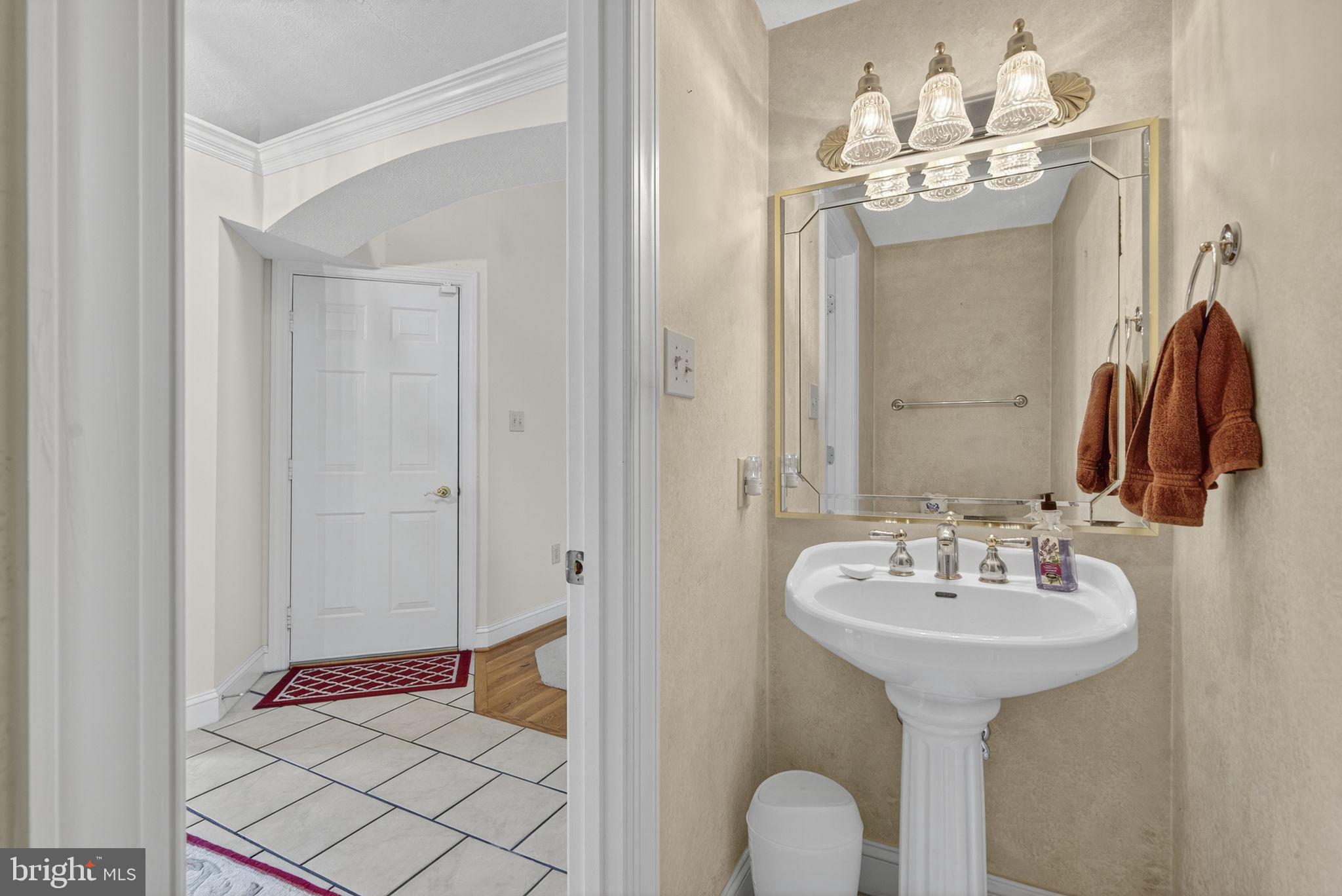 OAKDALE CROSSING - Residential