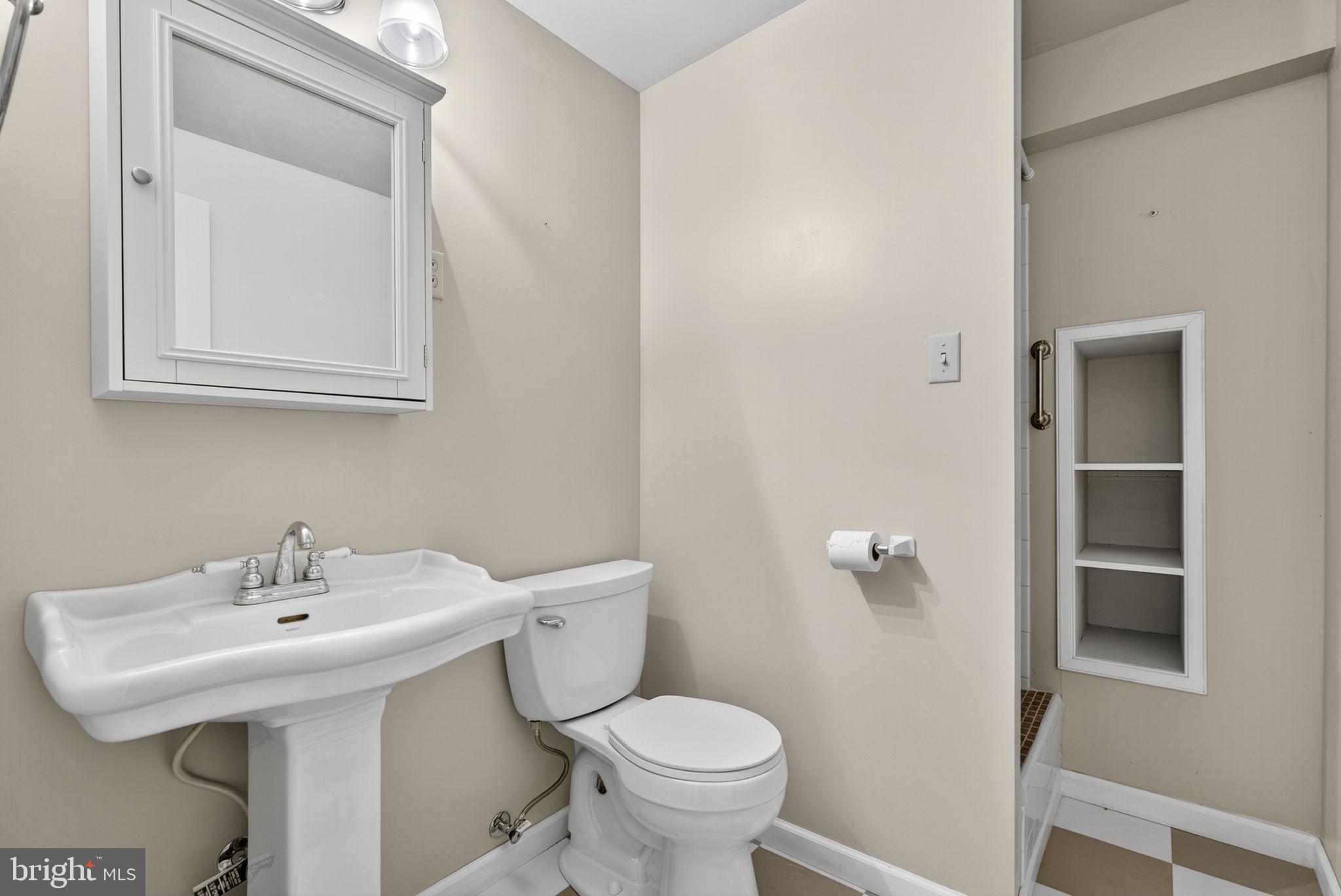 OAKDALE CROSSING - Residential