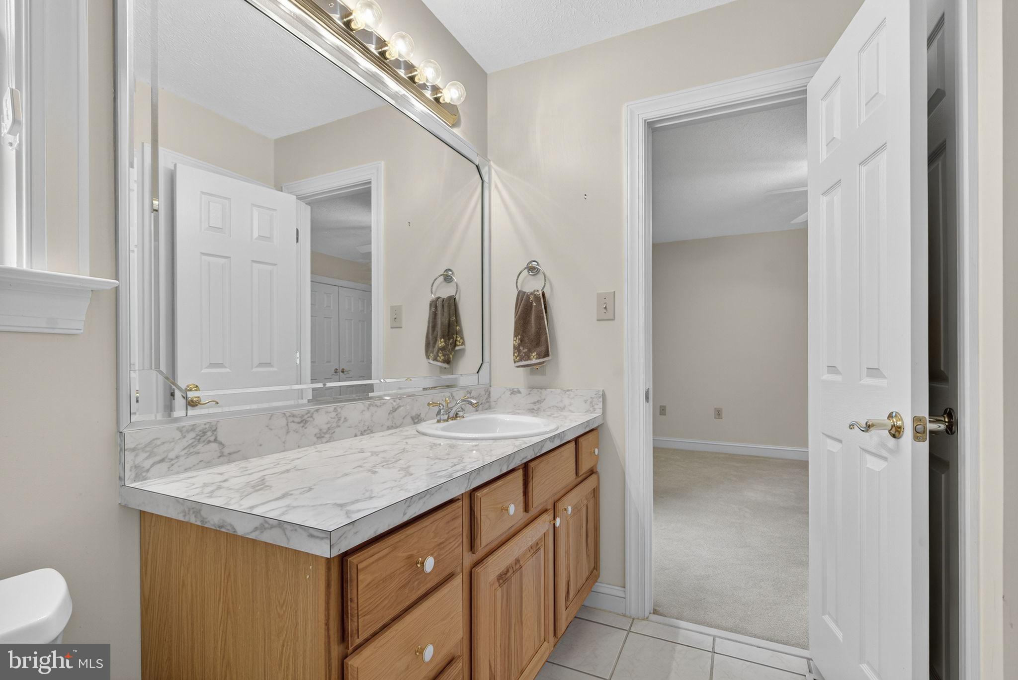 OAKDALE CROSSING - Residential