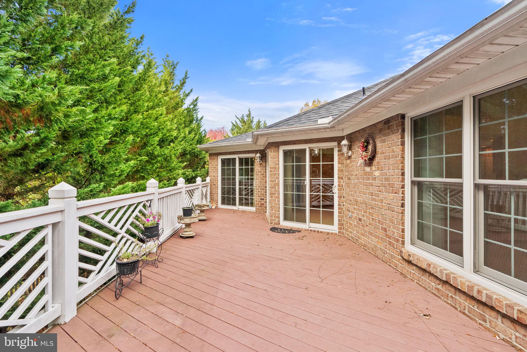 OAKDALE CROSSING - Residential