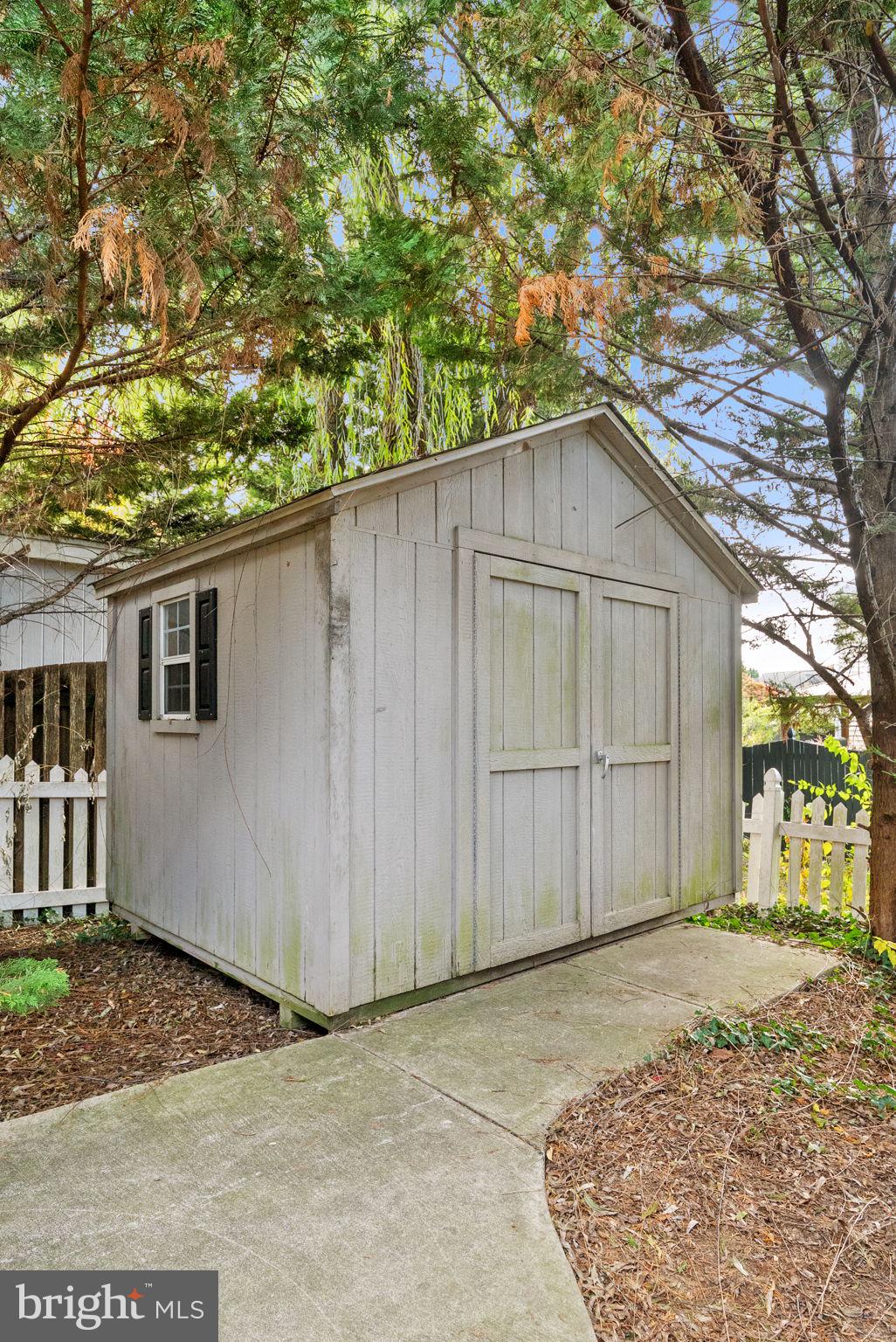 OAKDALE CROSSING - Residential