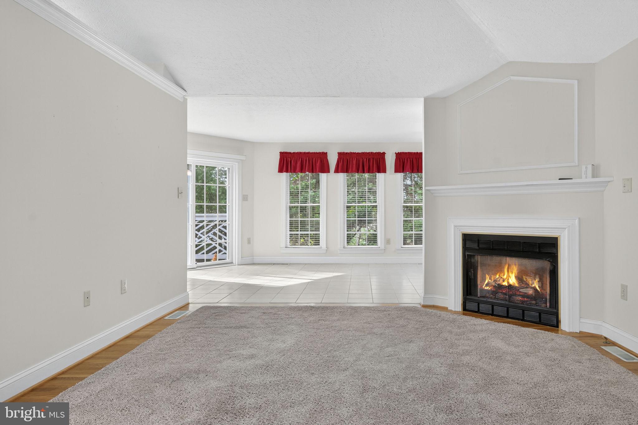 OAKDALE CROSSING - Residential