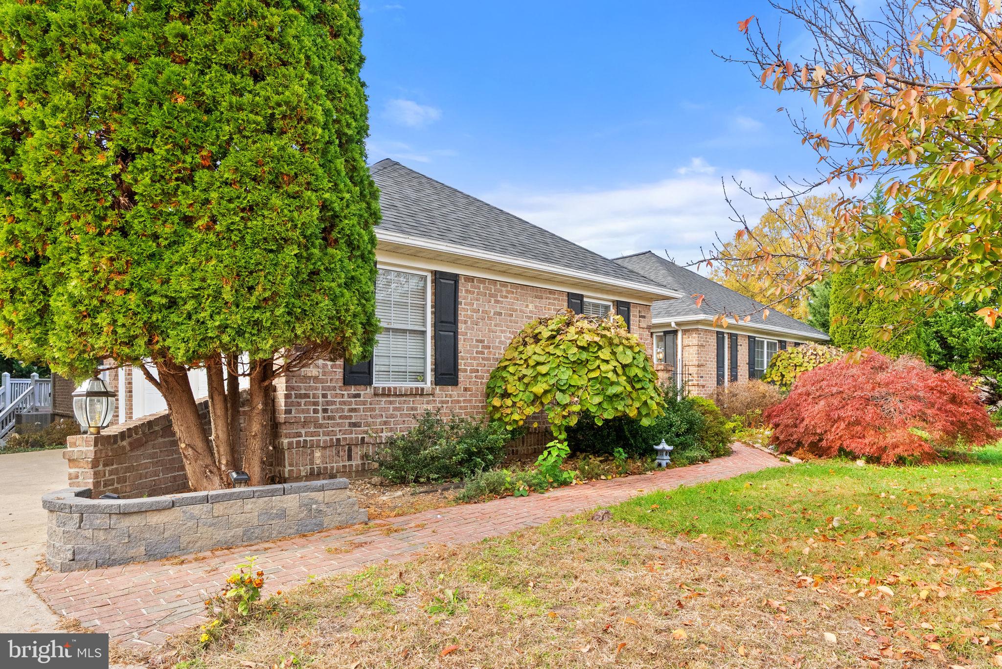 OAKDALE CROSSING - Residential