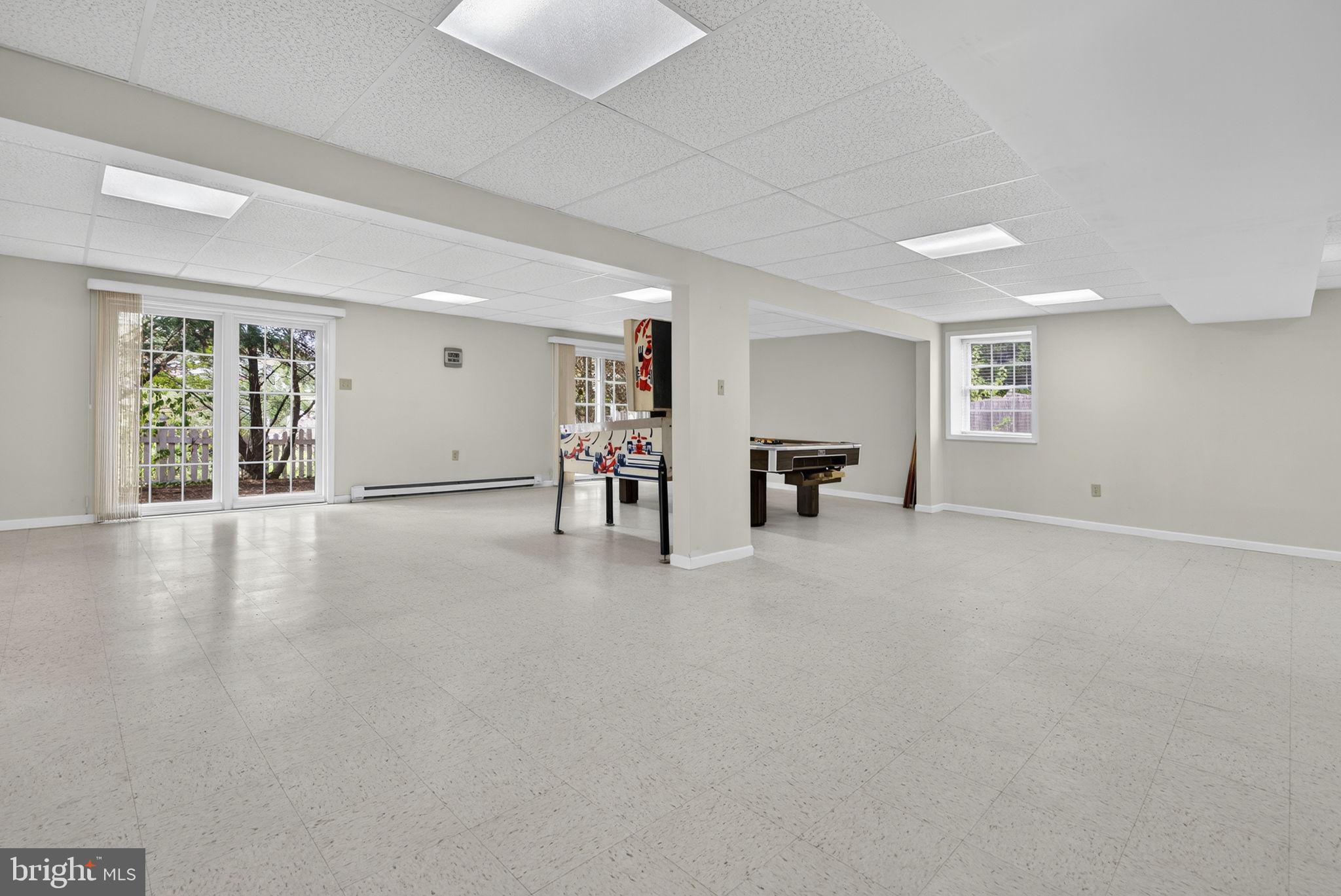 OAKDALE CROSSING - Residential